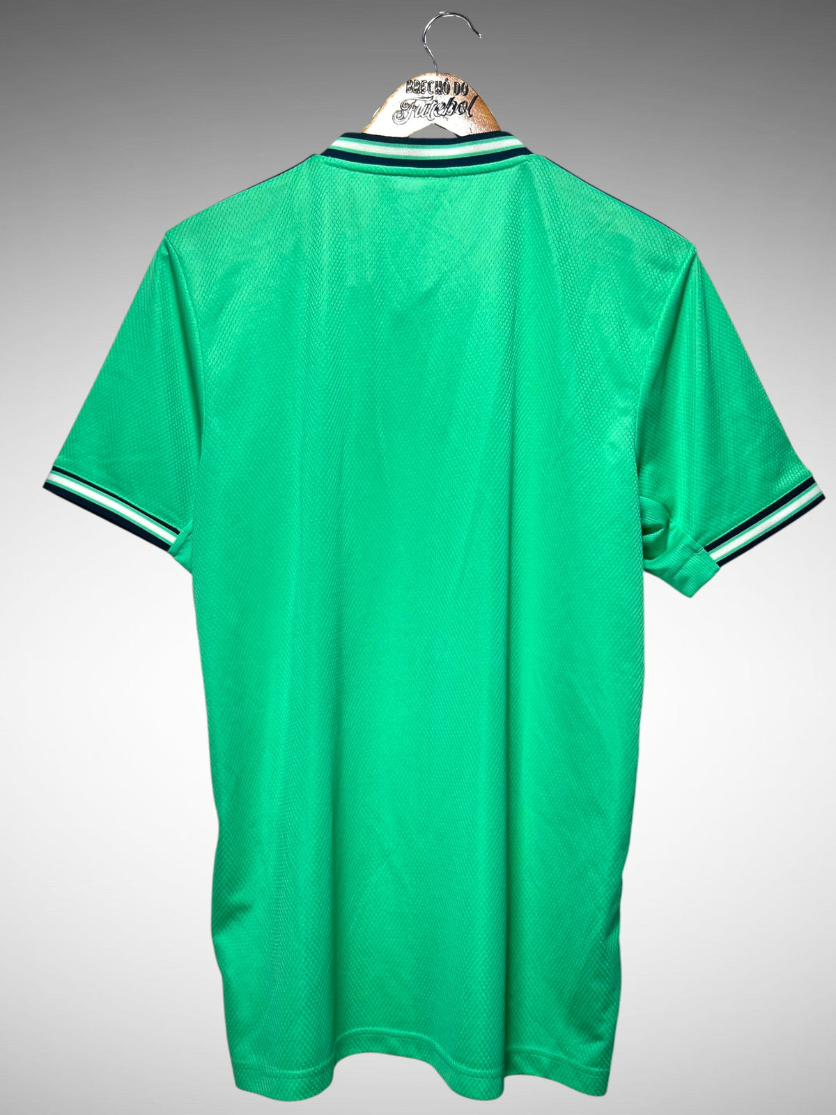 Real Madrid 2019 Terceira Camisa Tam M.