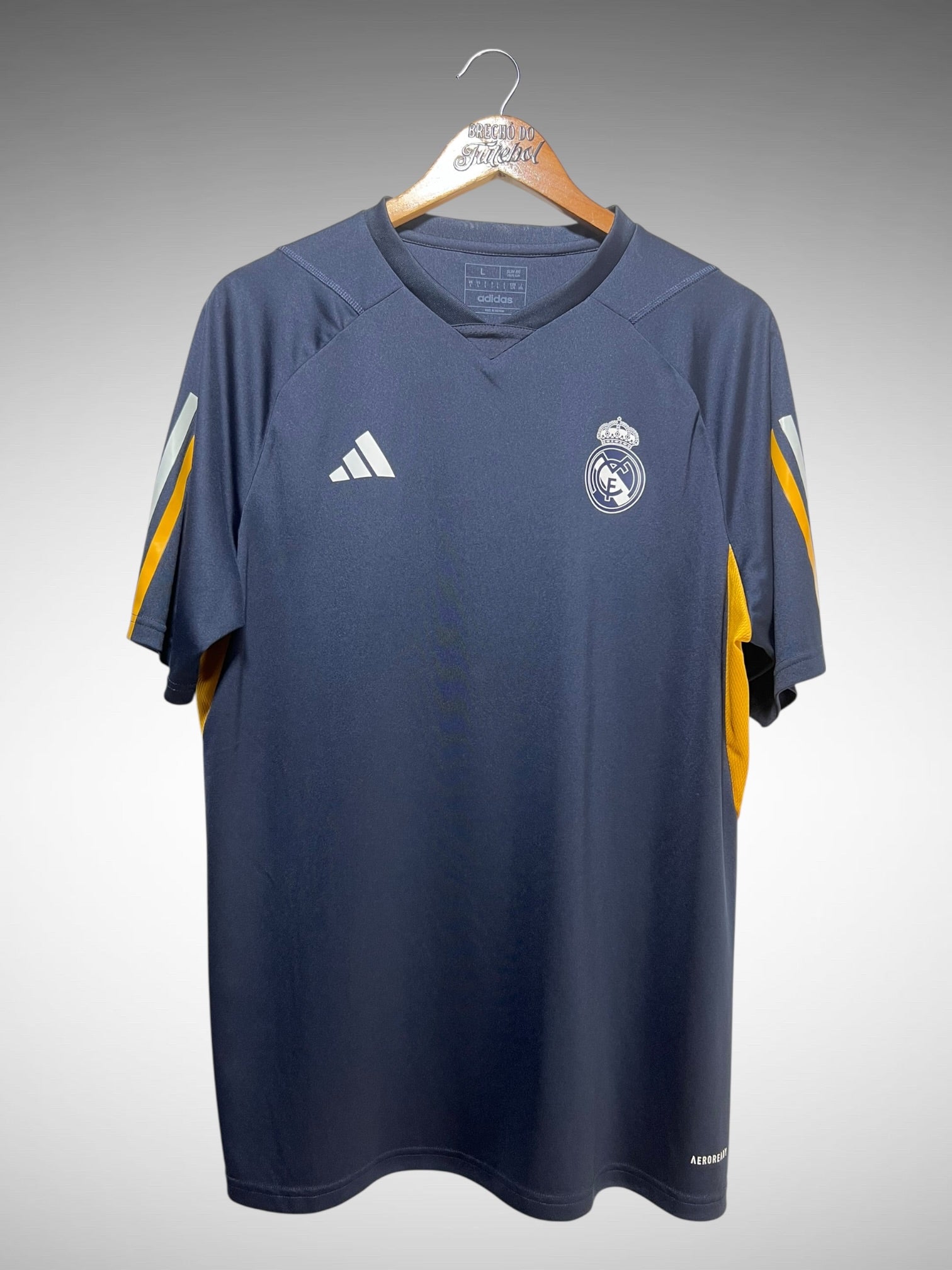 Real Madrid 2023 Camisa de Treino Tam G.