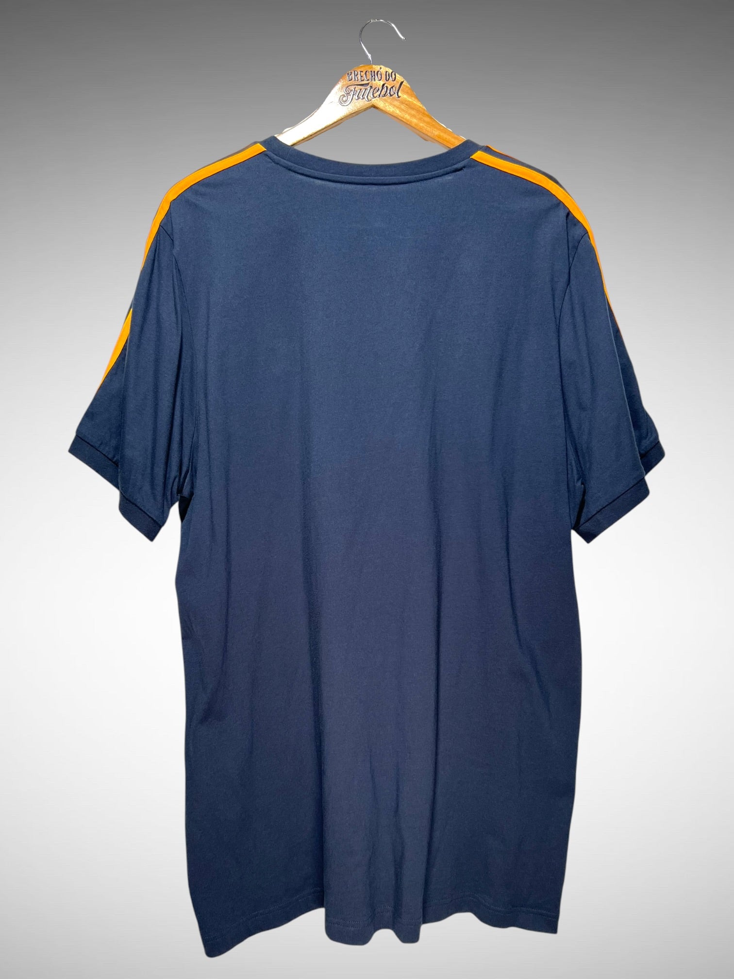 Real Madrid 2022 Camiseta 3 Stripes Tam GG.