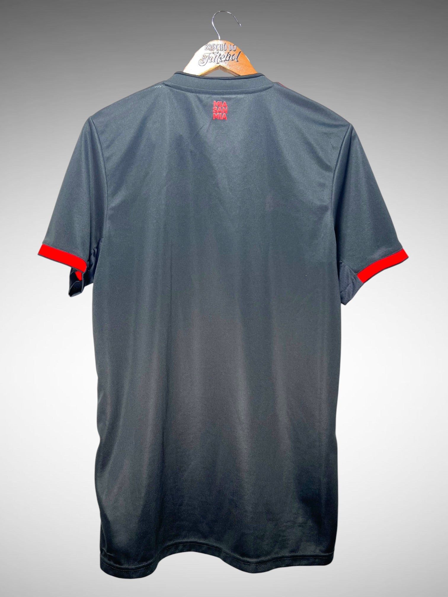 Bayern de Munique 2022 Terceira Camisa Tam M.