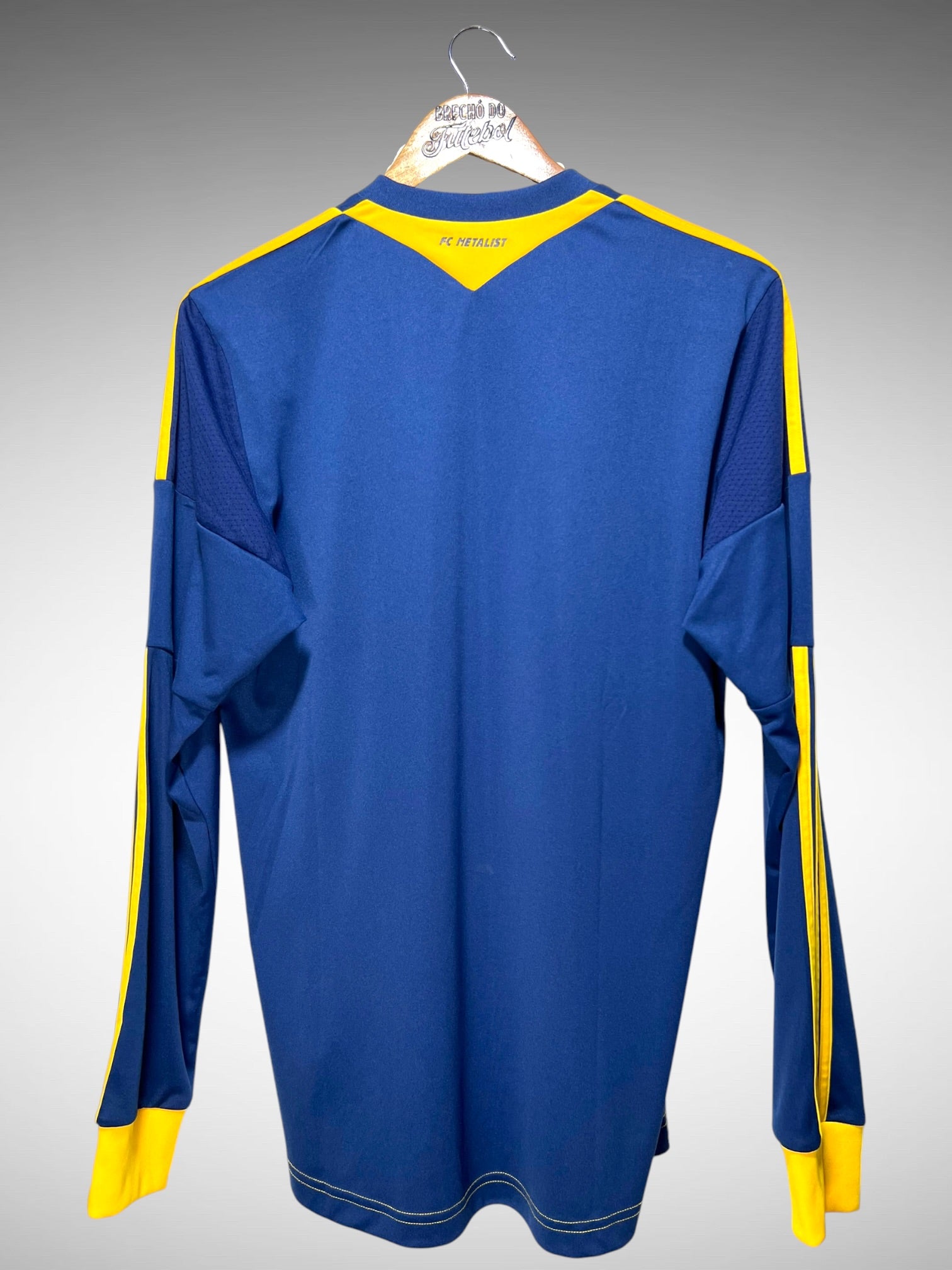 Metalist 2013 Segunda Camisa Tam M Mangas Longas.