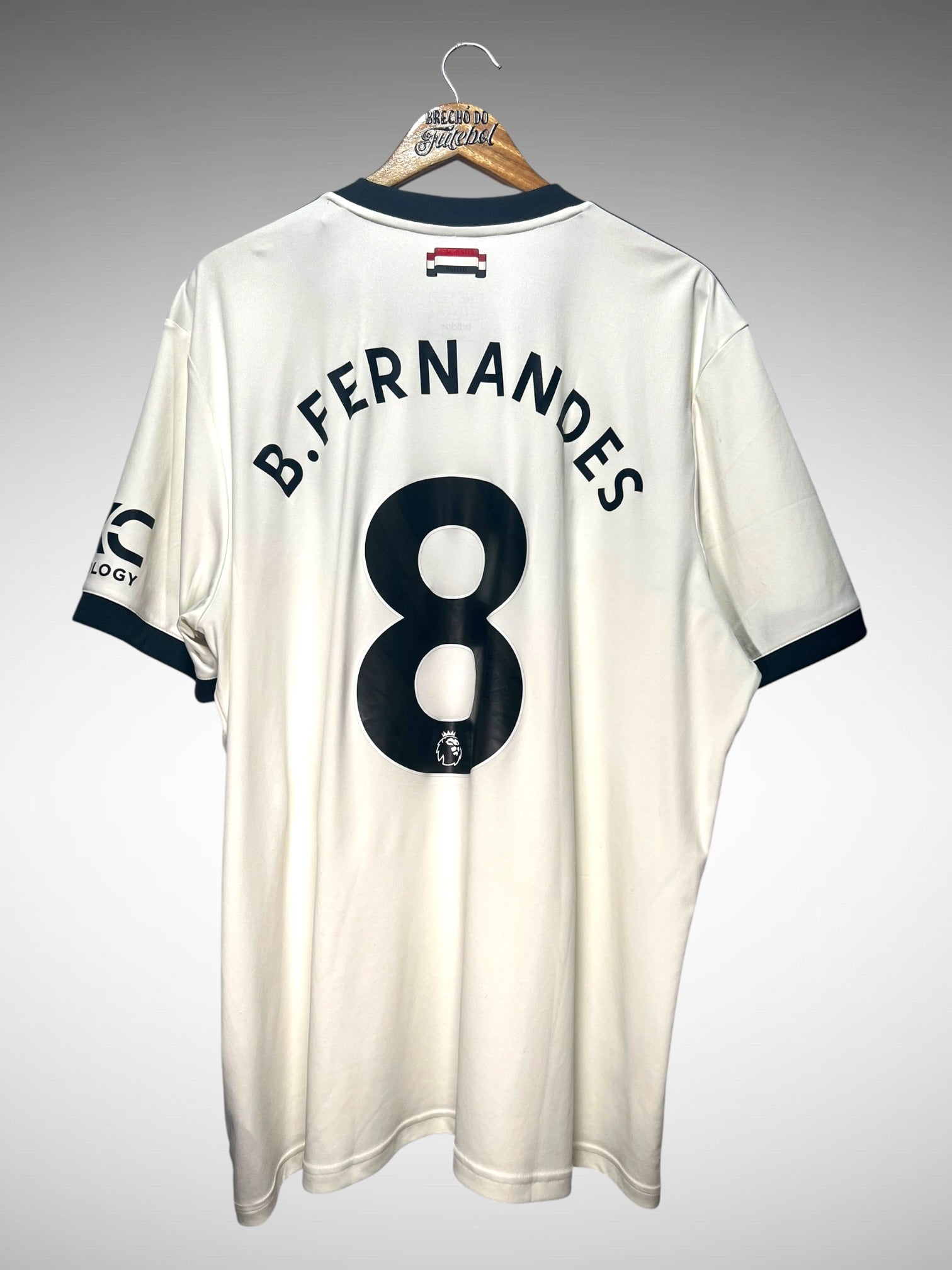 Manchester United 2024 Terceira Camisa Tam 3G N 8 B. Fernandes.
