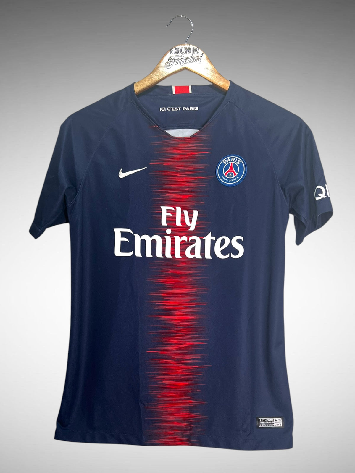 Paris Saint-Germain 2018 Primeira Camisa Tam 14 anos Infantil N 7 Mbappe.