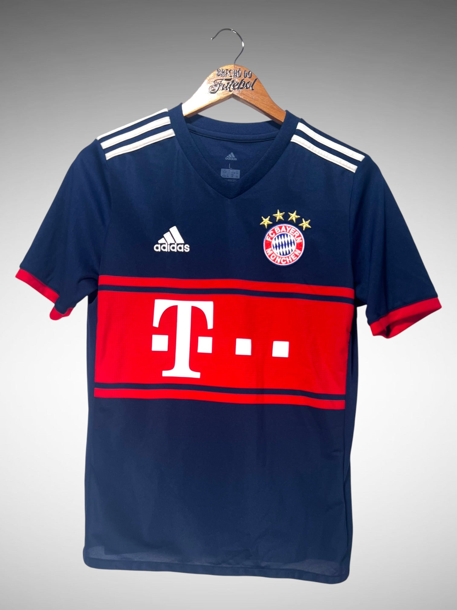 Bayern de Munique 2017 Segunda Camisa Tam 14 anos Infantil.