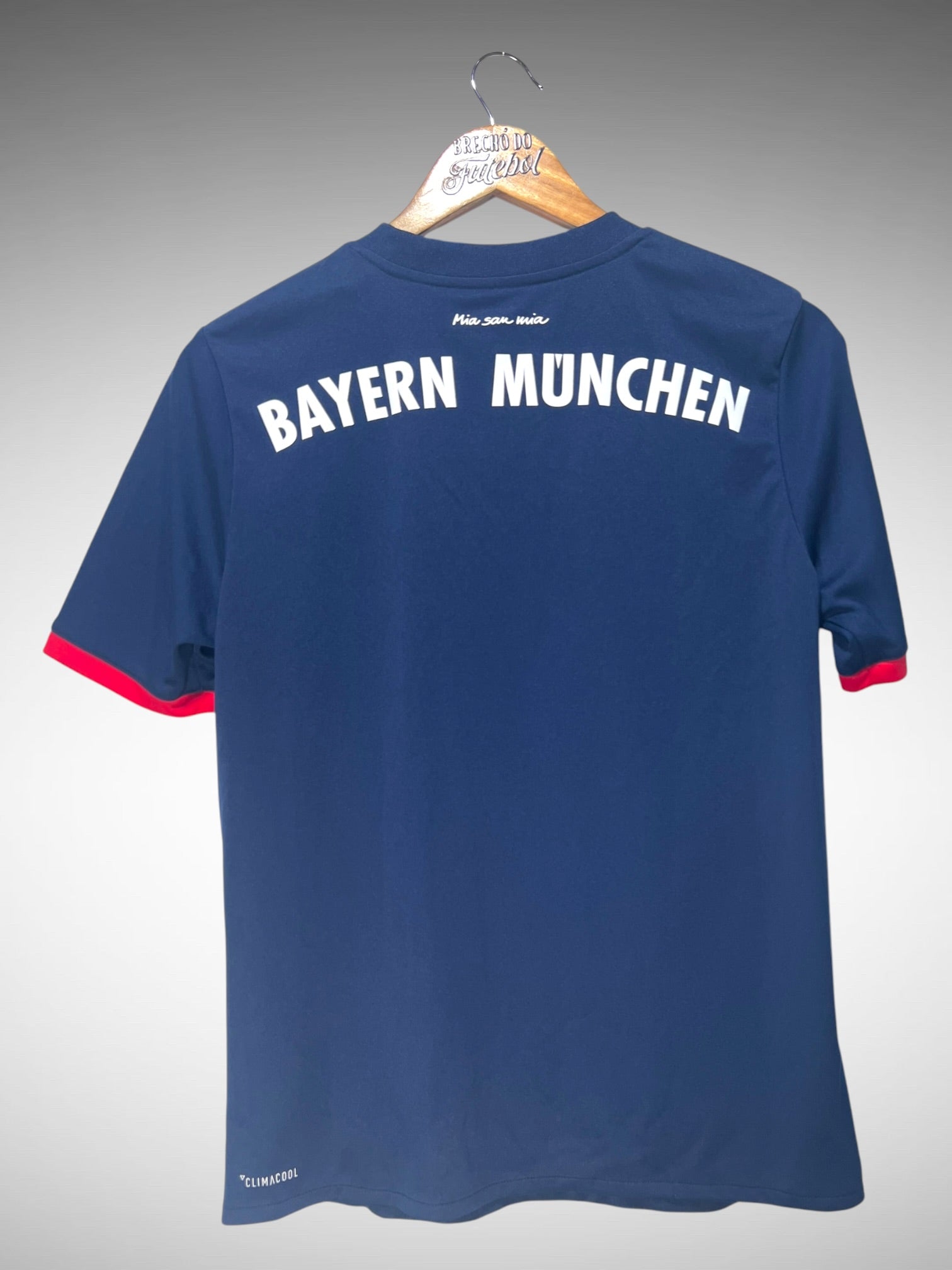 Bayern de Munique 2017 Segunda Camisa Tam 14 anos Infantil.