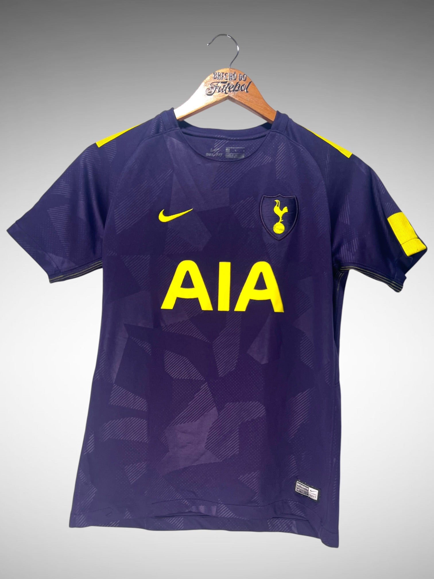 Tottenham 2017 Terceira Camisa Tam 12 anos Infantil.