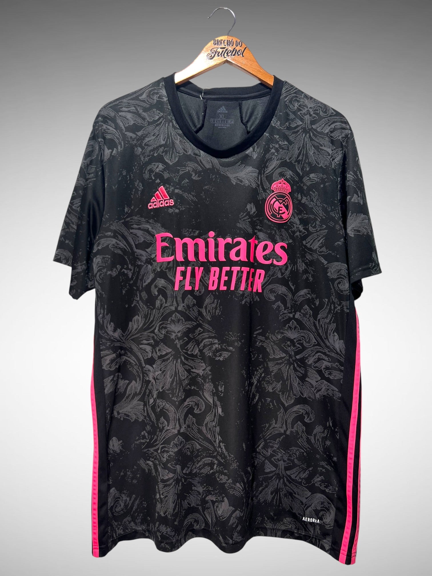 Real Madrid 2020 Terceira Camisa Tam GG.