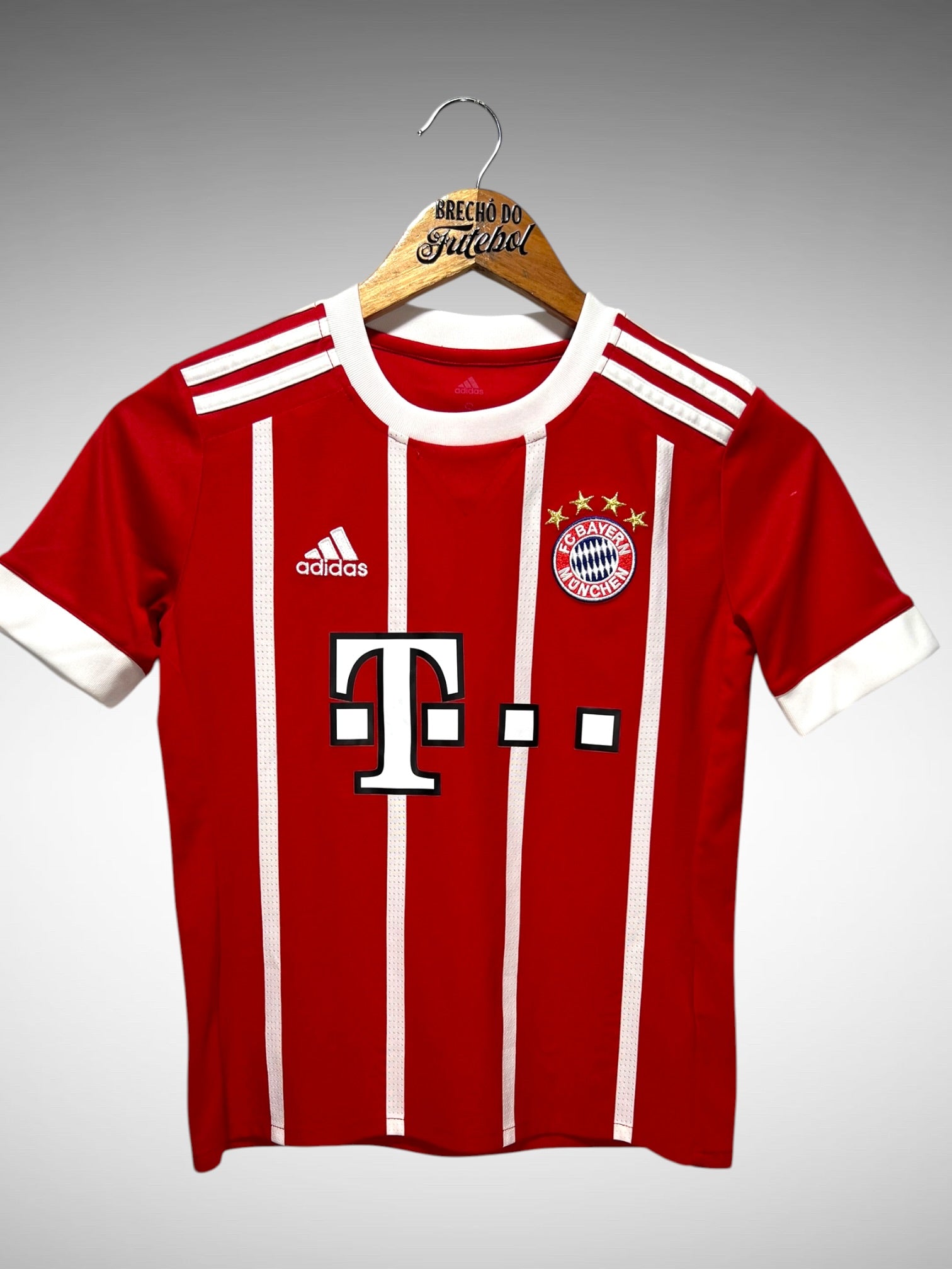 Bayern de Munique 2017 Primeira Camisa Tam 10 anos Infantil.