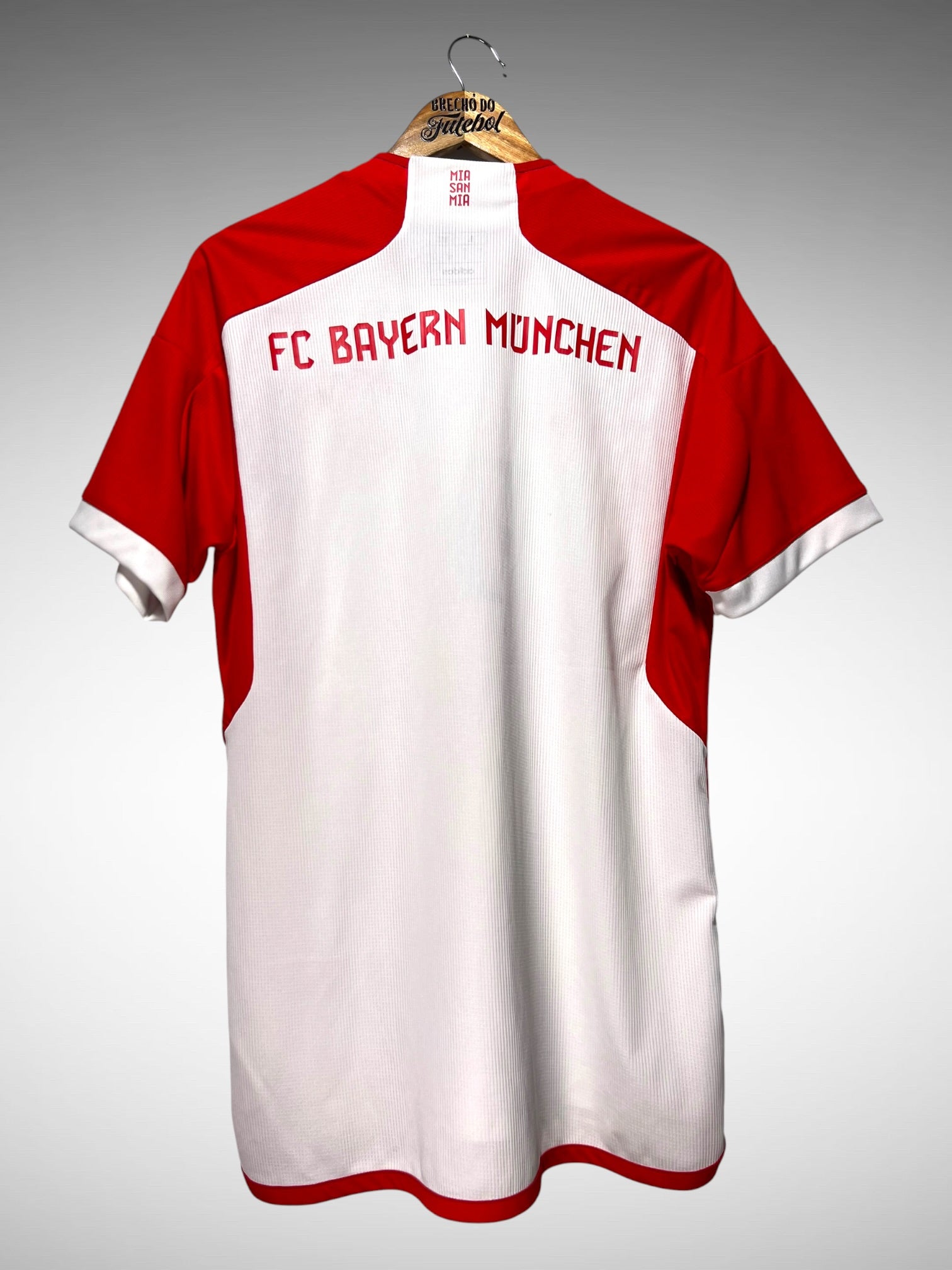 Bayern de Munique 2023 Primeira Camisa Tam G.