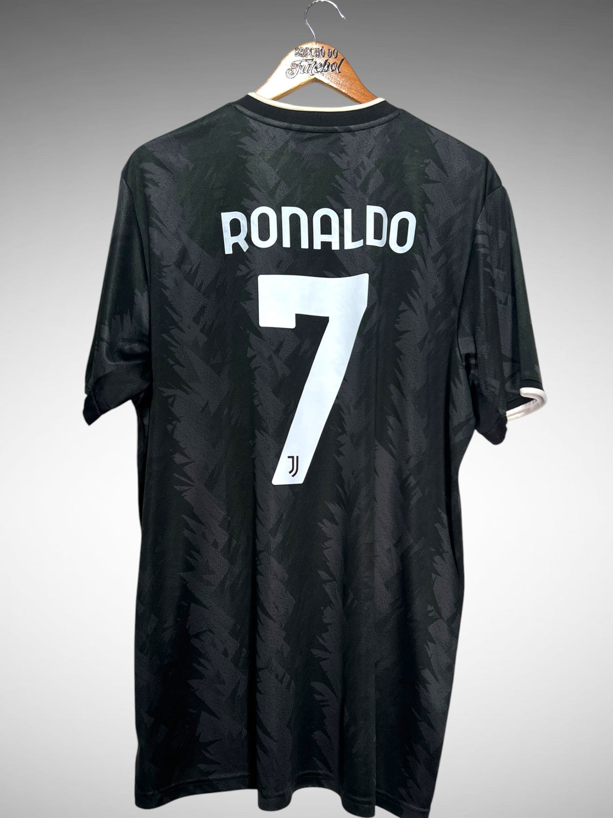 Juventus 2022 Segunda Camisa Tam GG N 7 Ronaldo.