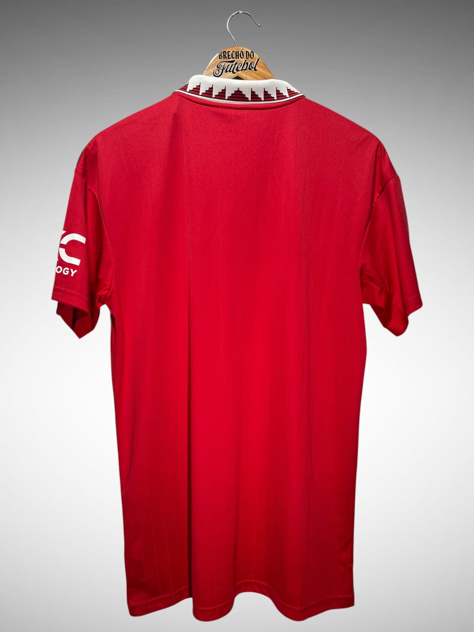 Manchester United 2022 Primeira Camisa Tam M.