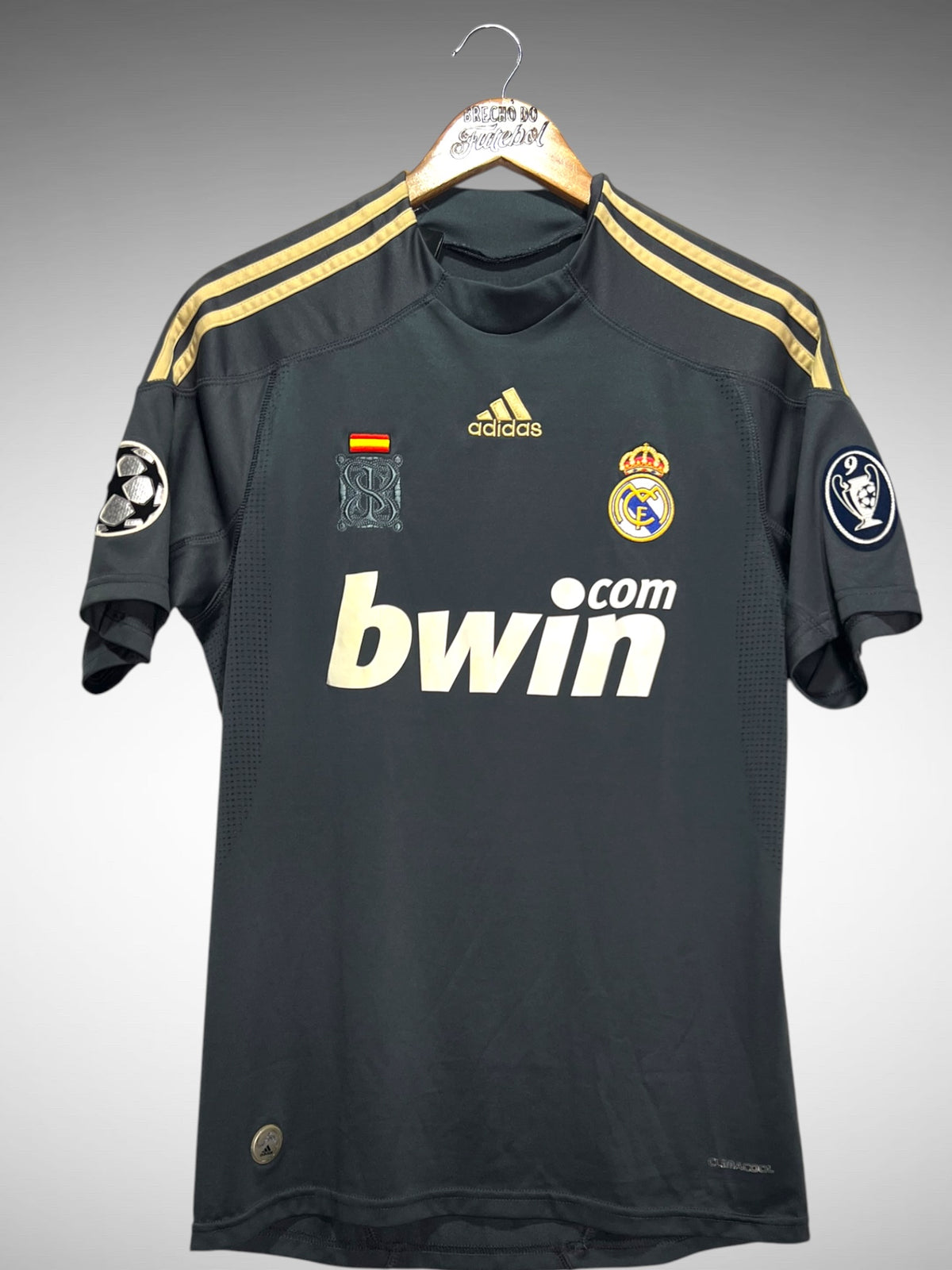 Real Madrid 2009 Terceira Camisa Tam P.