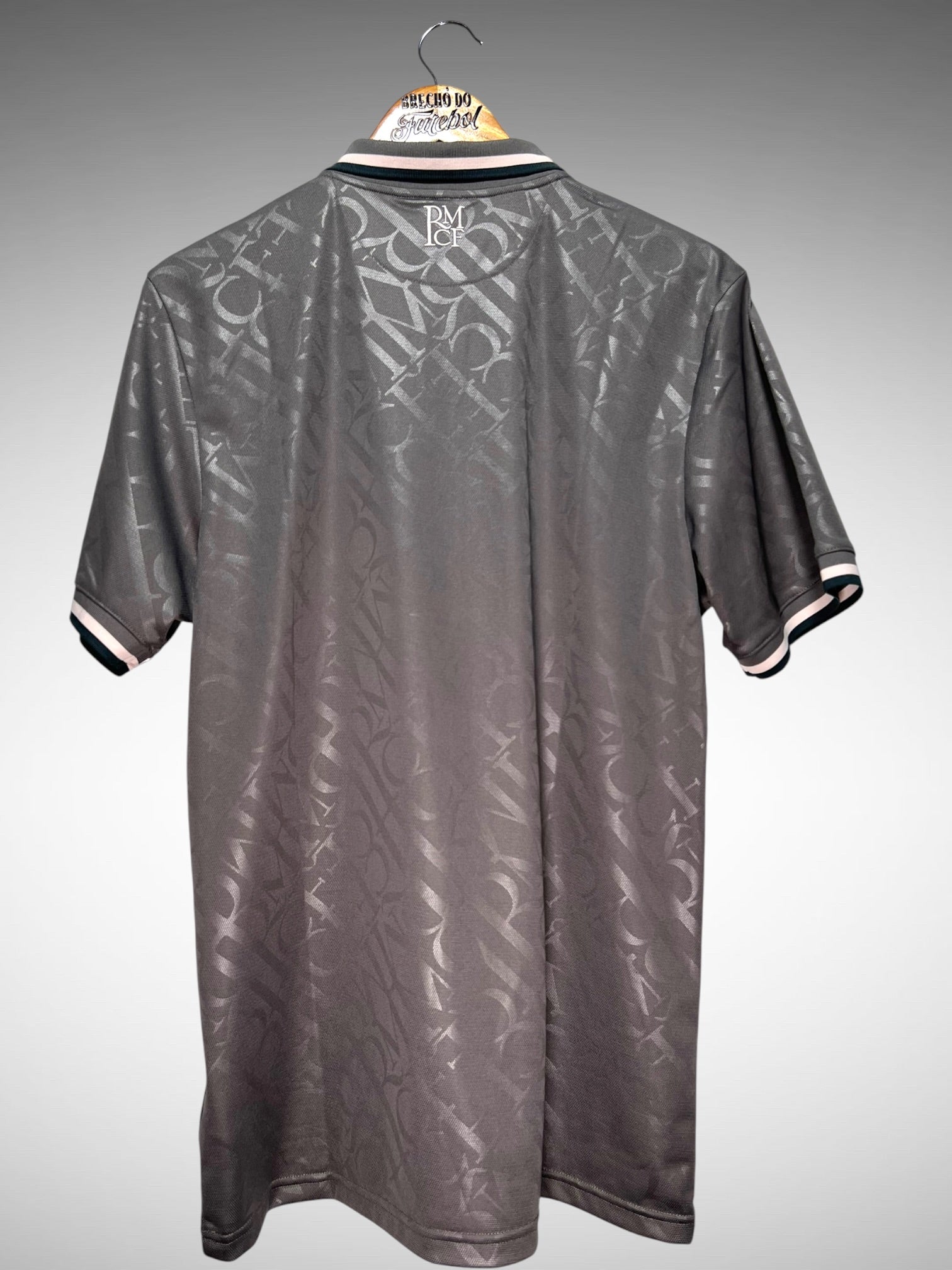 Real Madrid 2024 Terceira Camisa Tam G.