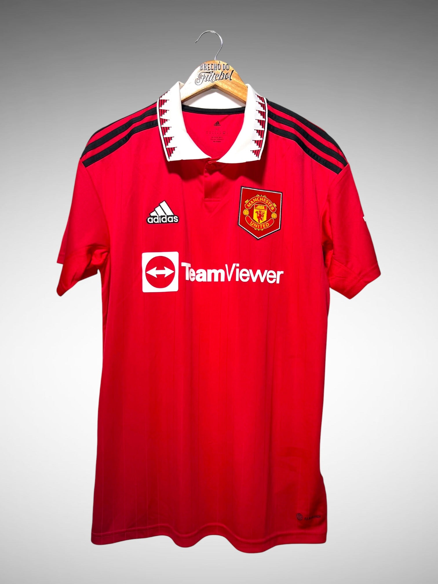 Manchester United 2022 Primeira Camisa  Tam M.