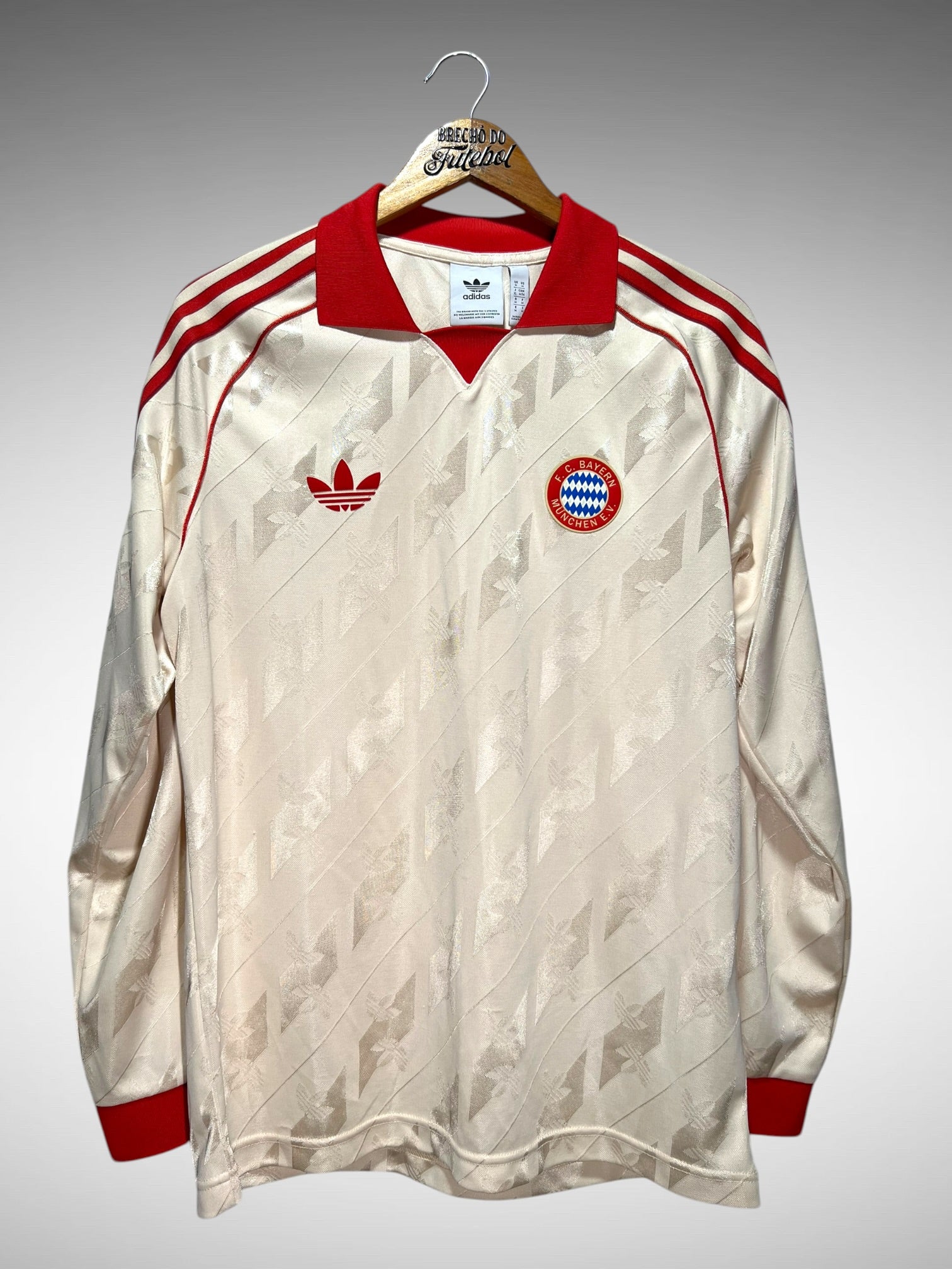 Bayern de Munique 2024 Camiseta Lifestyle Tam M Mangas Longas.