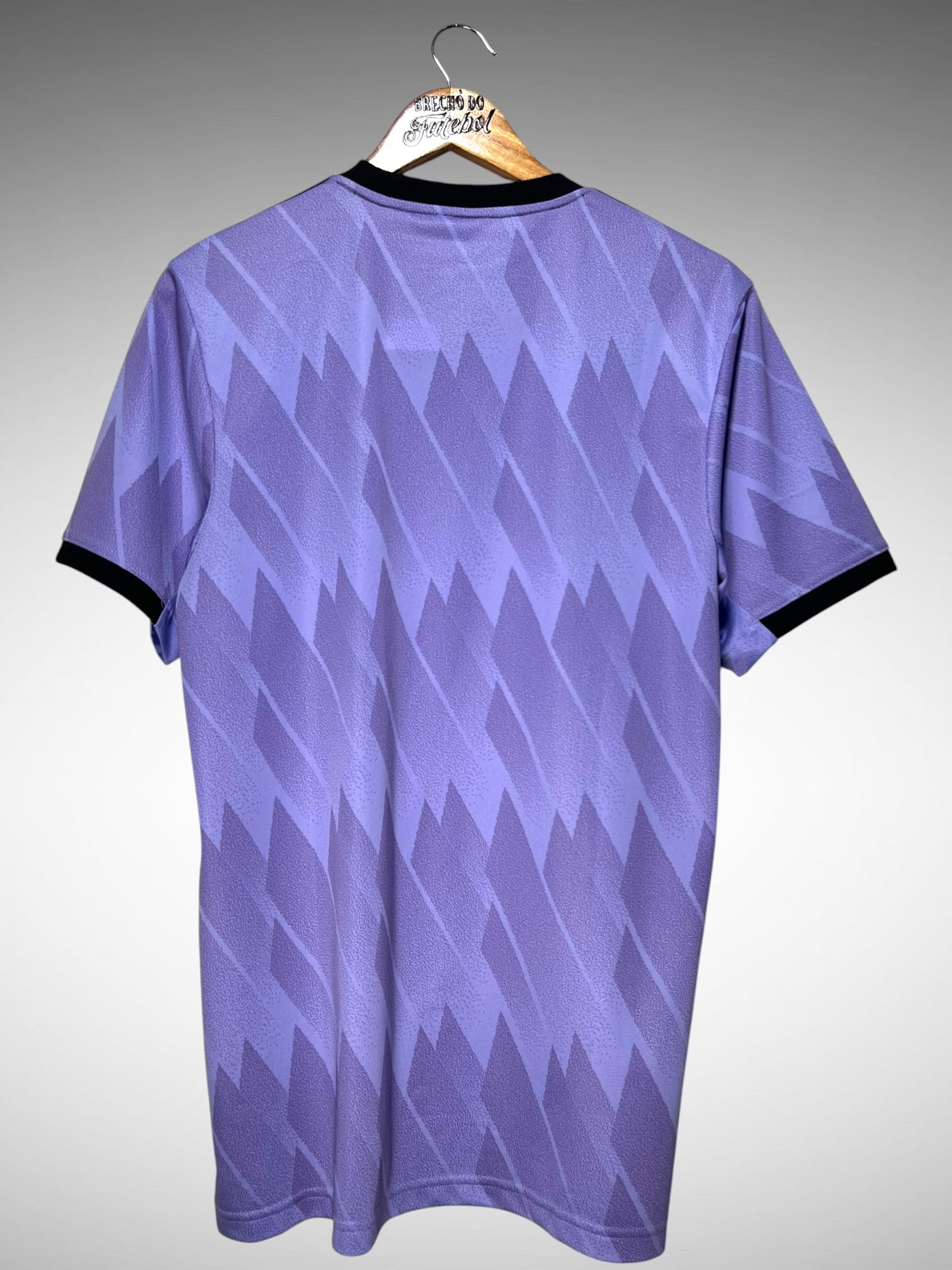 Real Madrid 2022 Segunda Camisa Tam M.