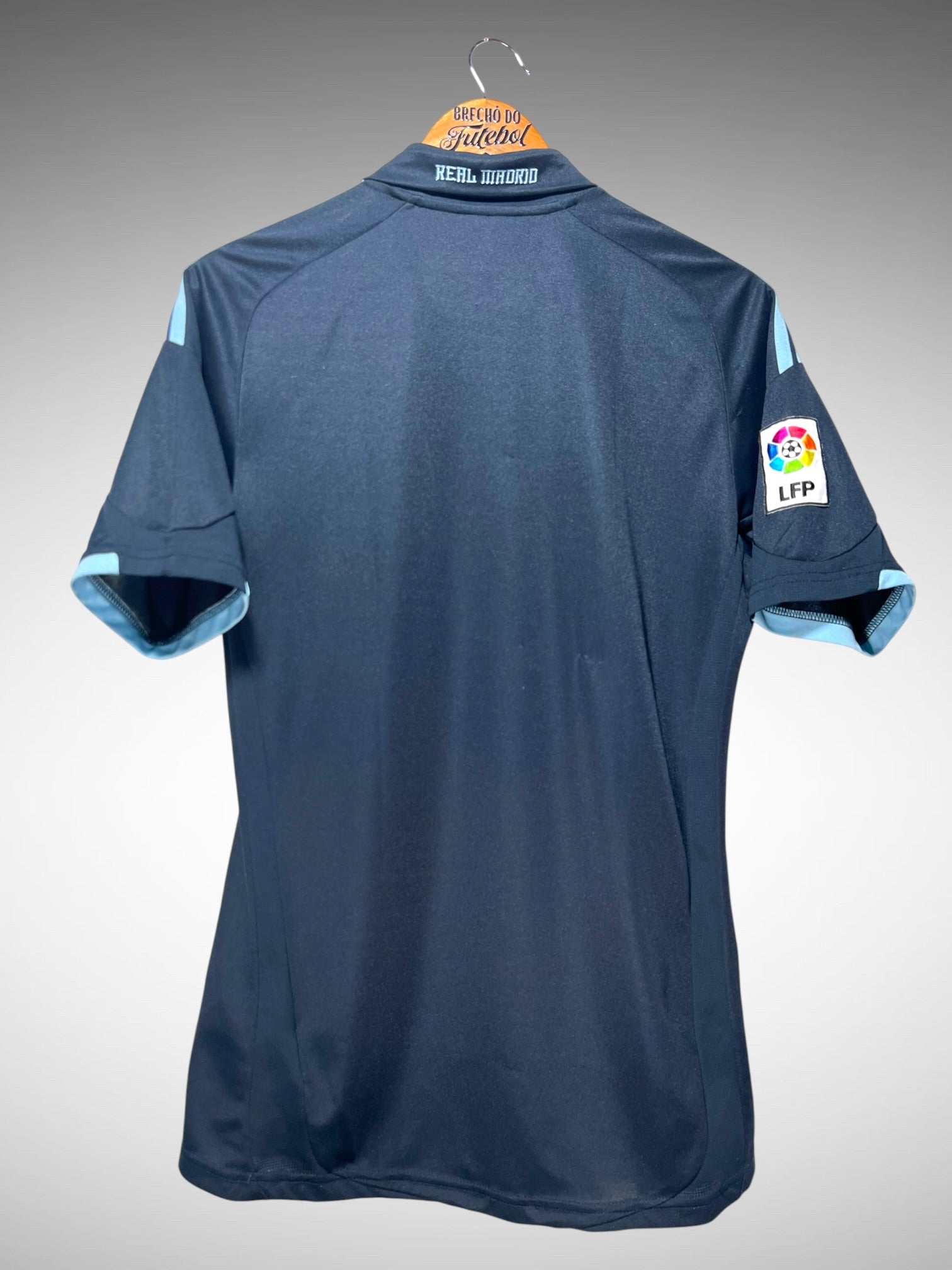 Real Madrid 2009 Segunda Camisa Tam P.