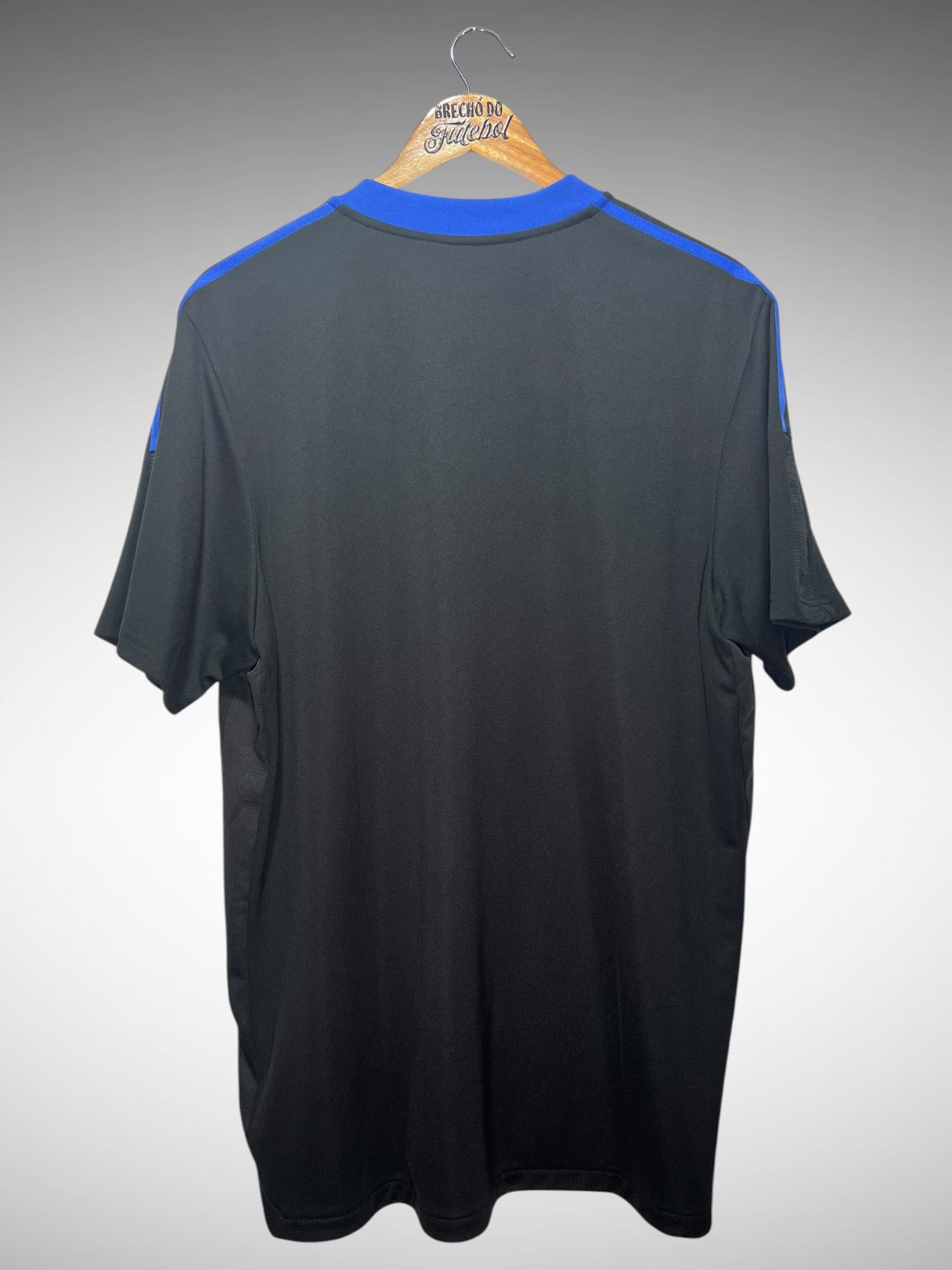 Real Madrid 2021 Camisa de Treino Tam GG.