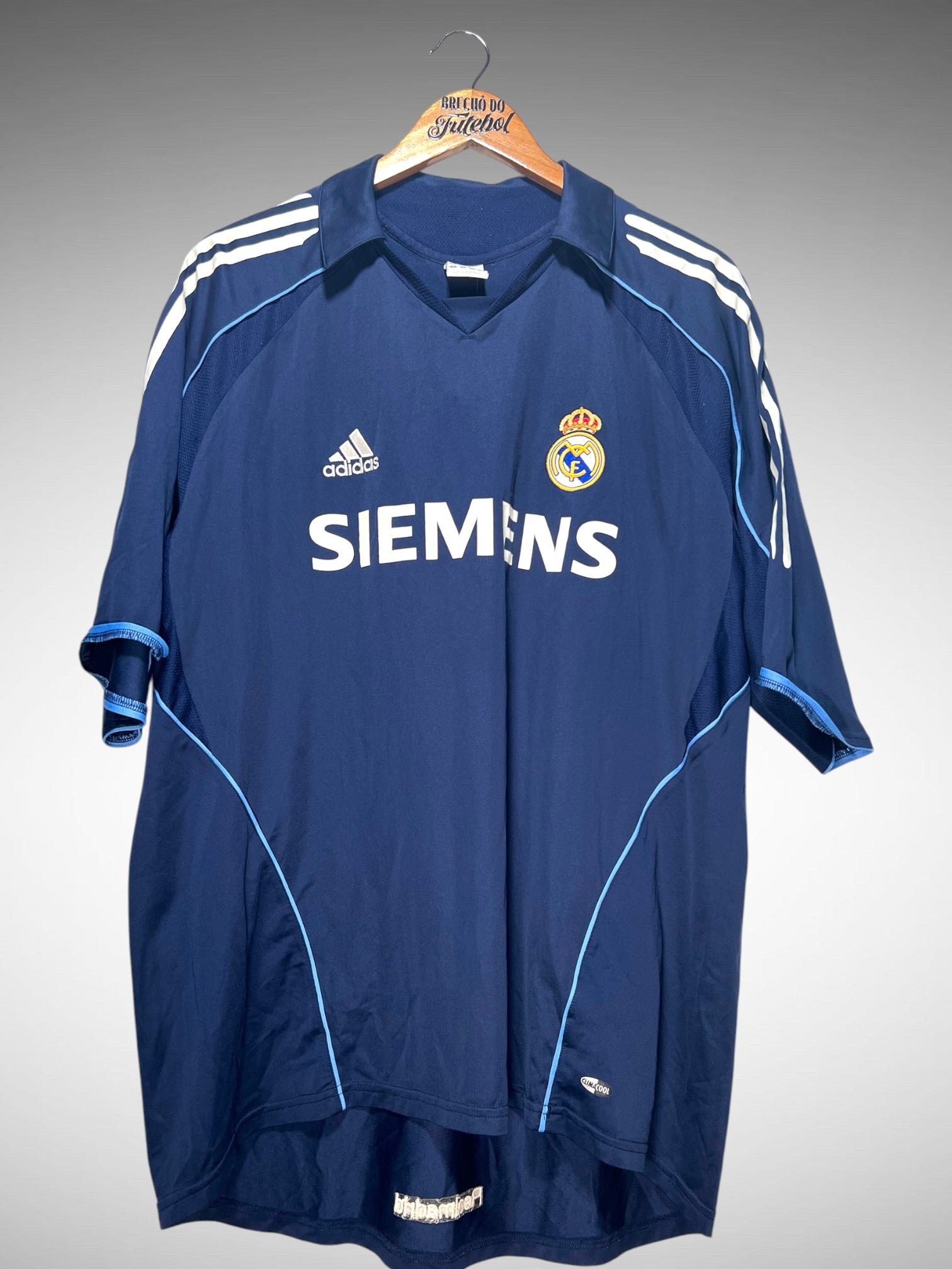Real Madrid 2005 Segunda Camisa Tam GG.