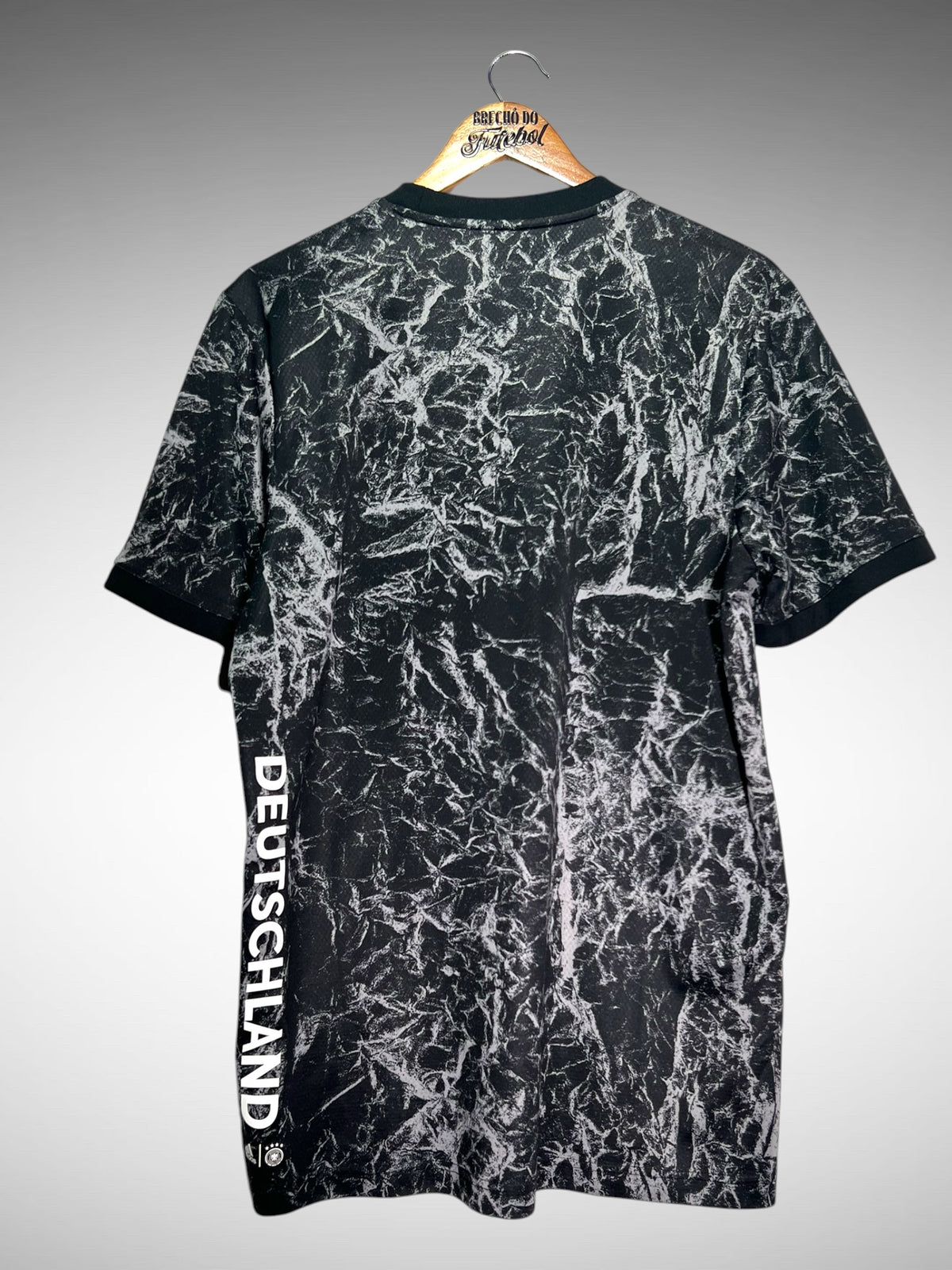 Alemanha 2020 Camisa Pré-Jogo Tam G.
