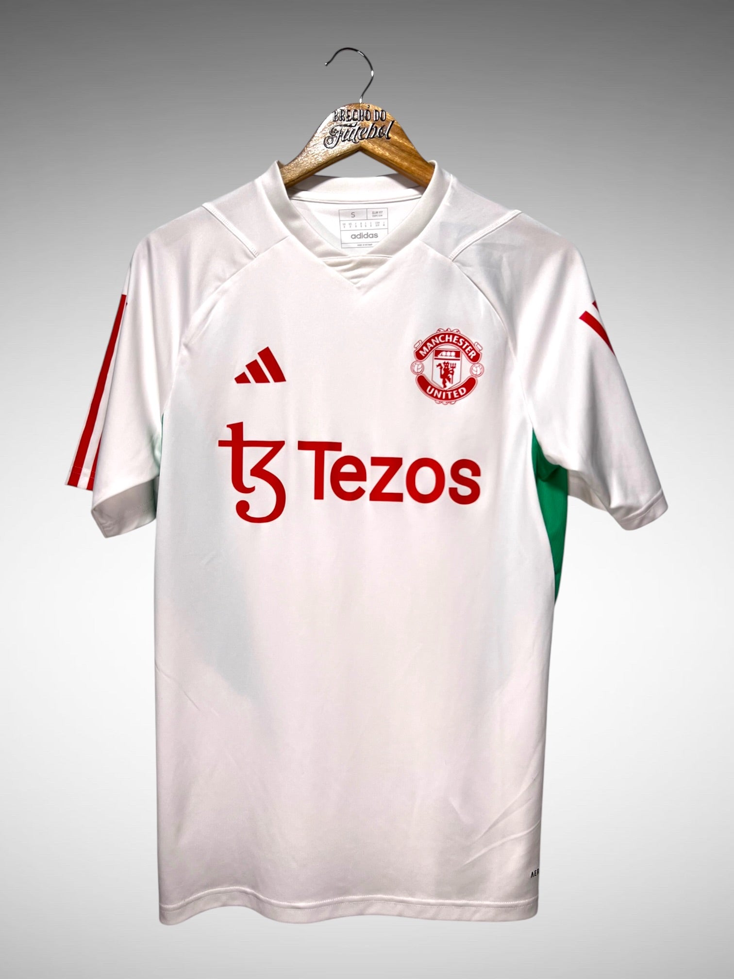 Manchester United 2023 Camisa de Treino Tam P.