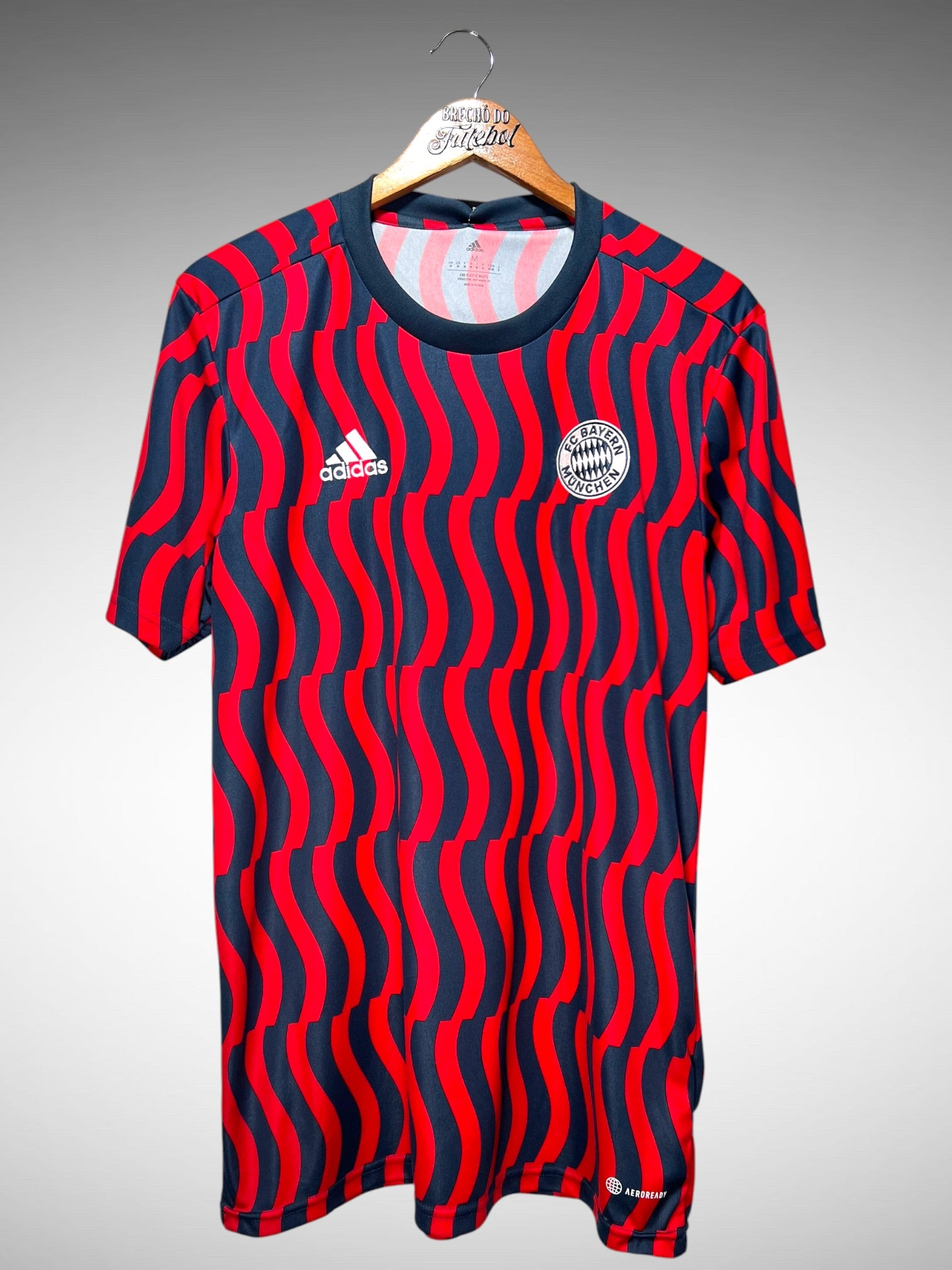 Bayern de Munique 2021 Camisa Pré-Jogo Tam M.