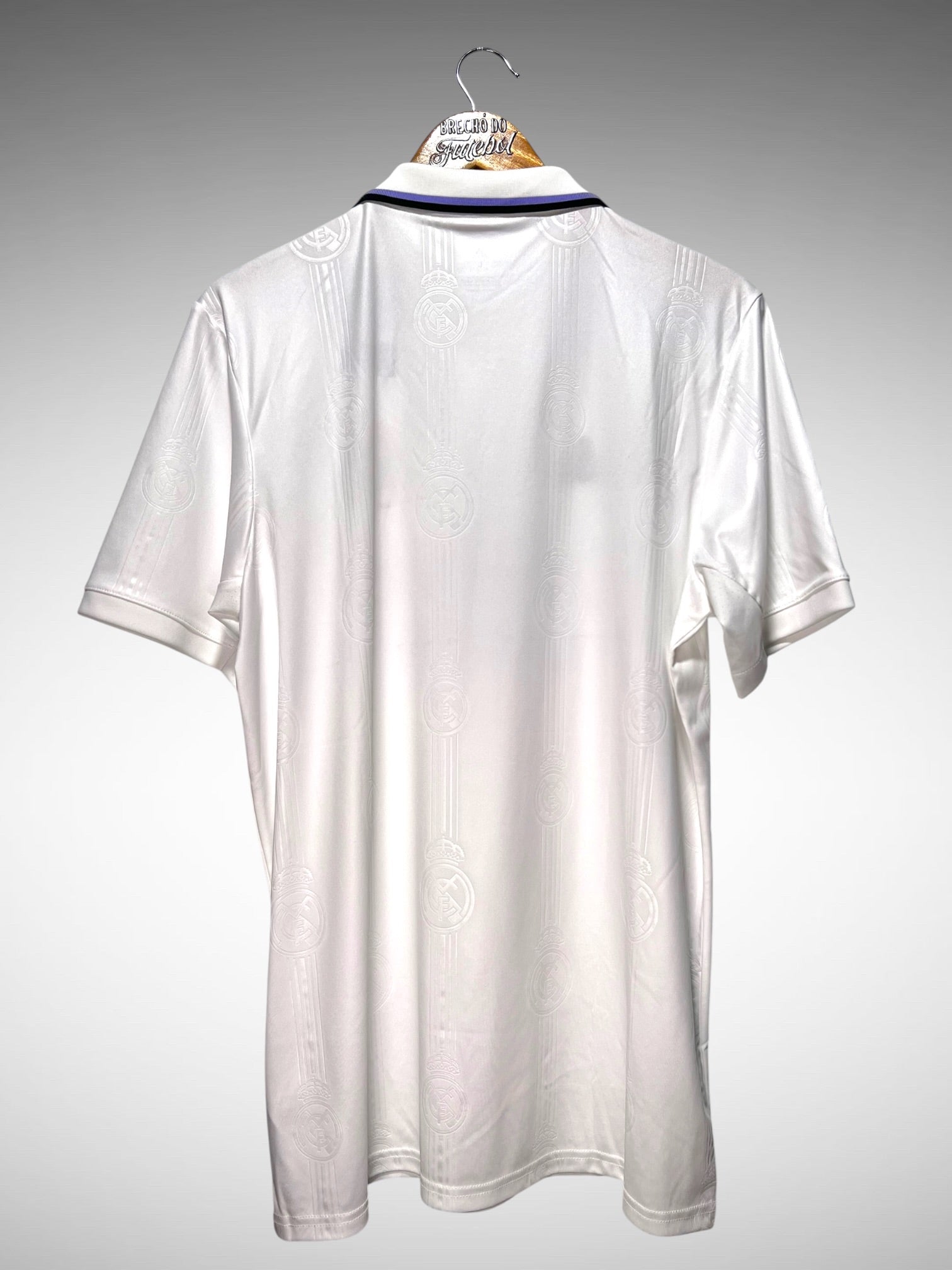 Real Madrid 2022 Primeira Camisa Tam G.