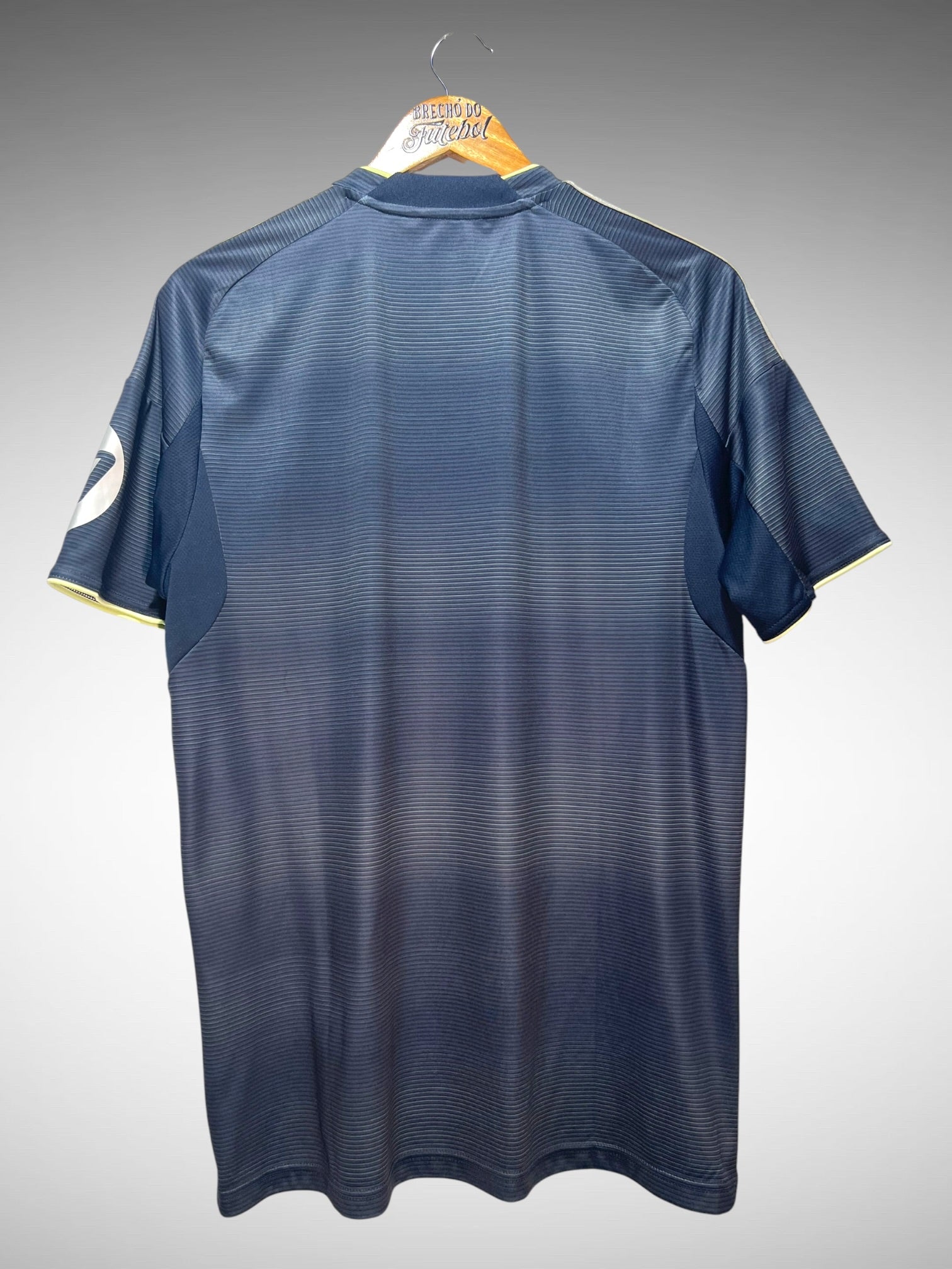 Real Madrid 2025 Segunda Camisa Tam M.