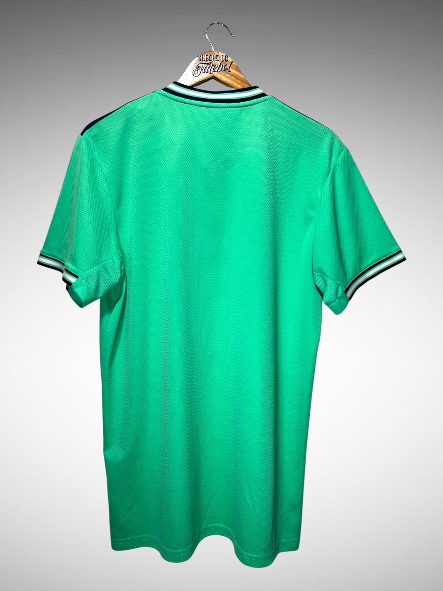 Real Madrid 2019 Terceira Camisa Tam G.