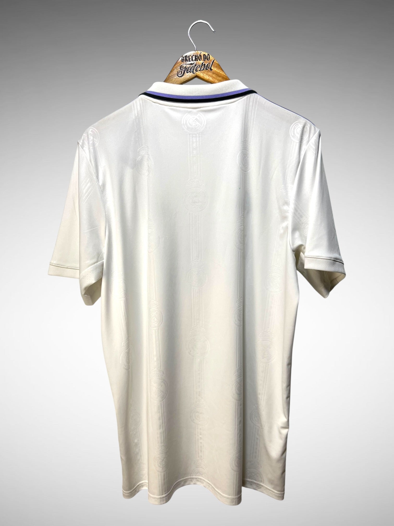 Real Madrid 2022 Primeira Camisa Tam G.