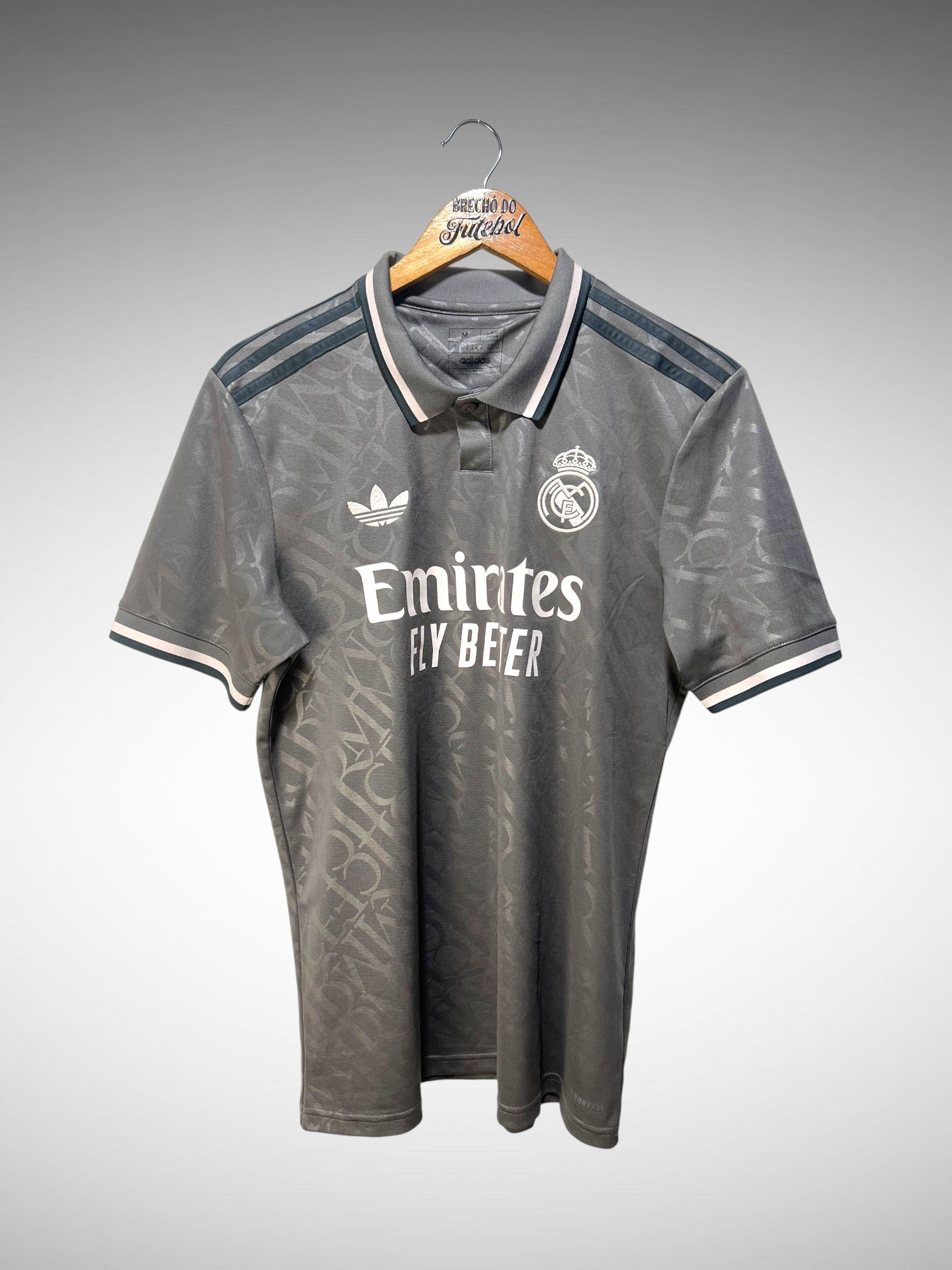 Real Madrid 2024 Terceira Camisa Tam M.