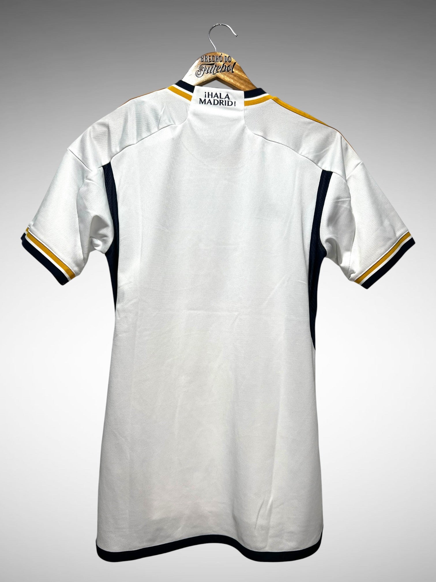 Real Madrid 2023 Primeira Camisa Tam P.