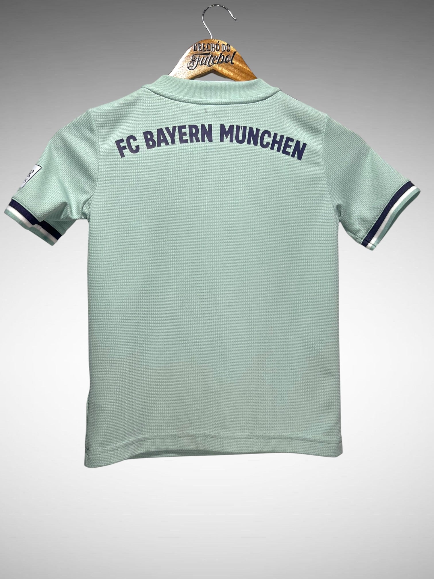 Bayern de Munique 2018 Segunda Camisa Tam 10 anos Infantil.