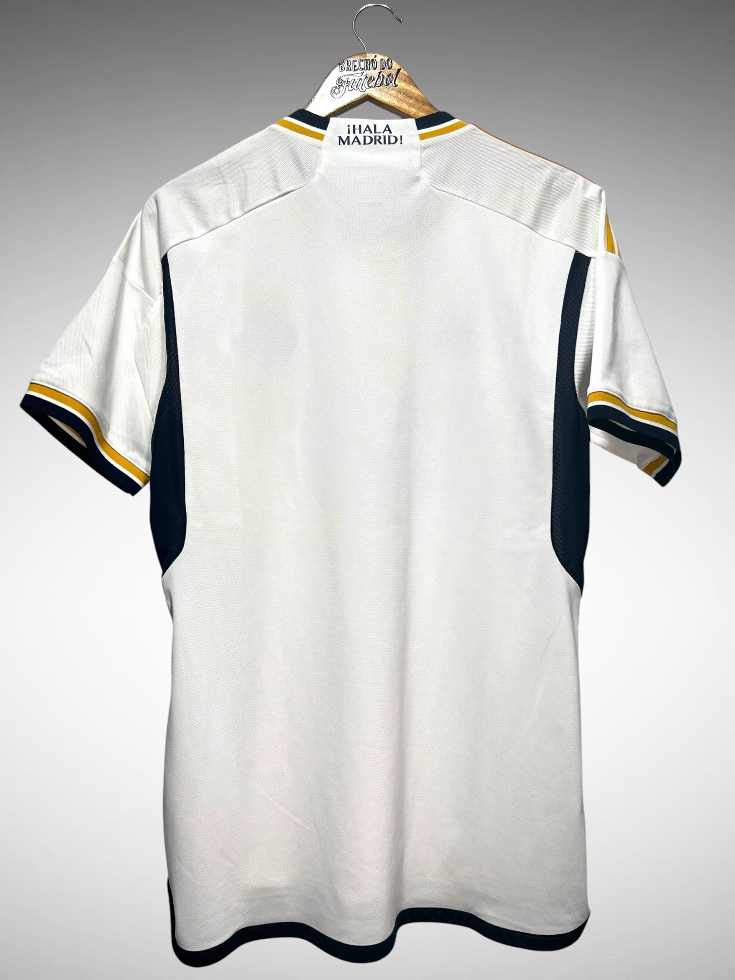 Real Madrid 2023 Primeira Camisa Tam M.