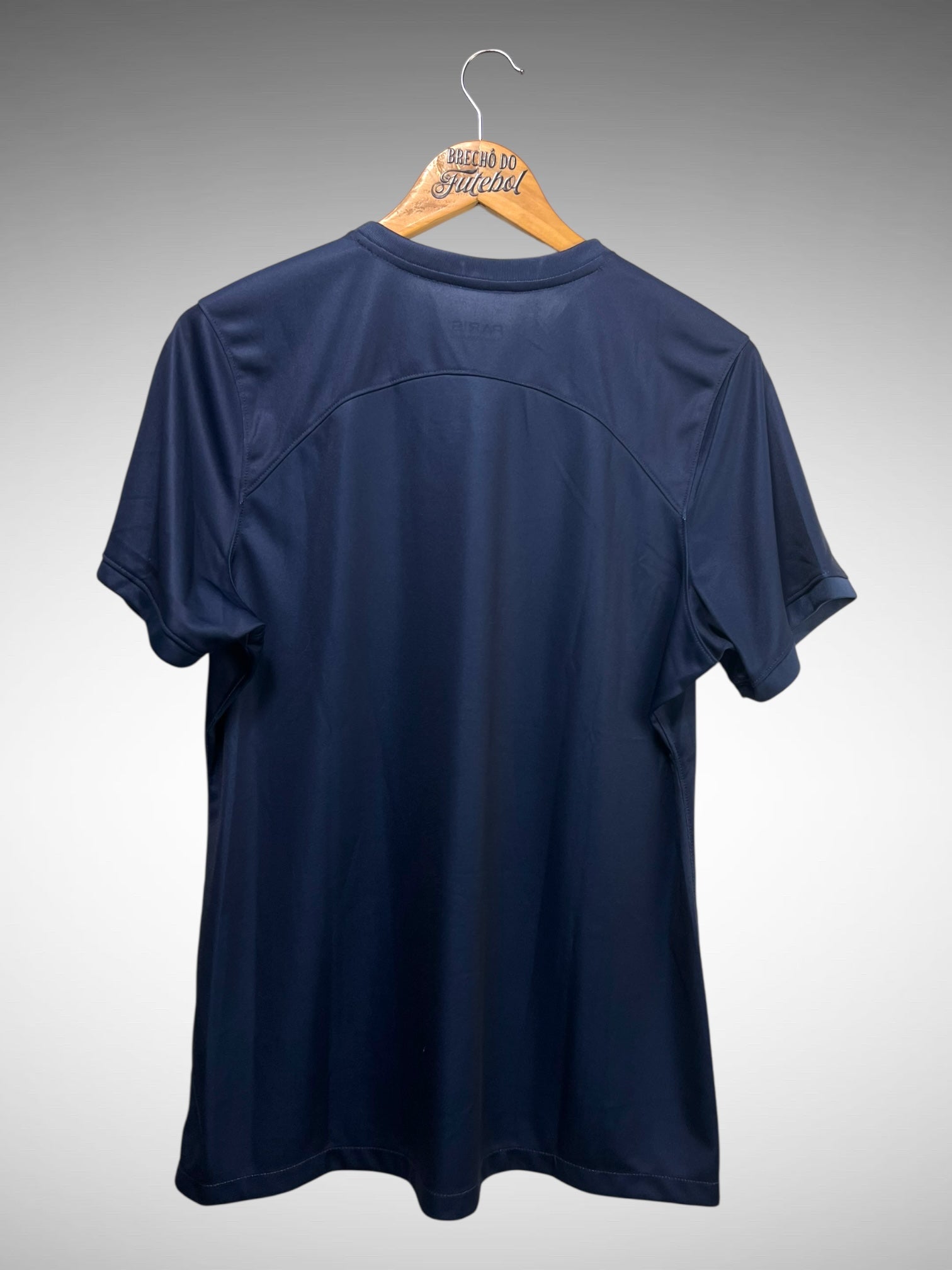 Paris Saint-Germain 2022 Primeira Camisa Tam GG Feminino.