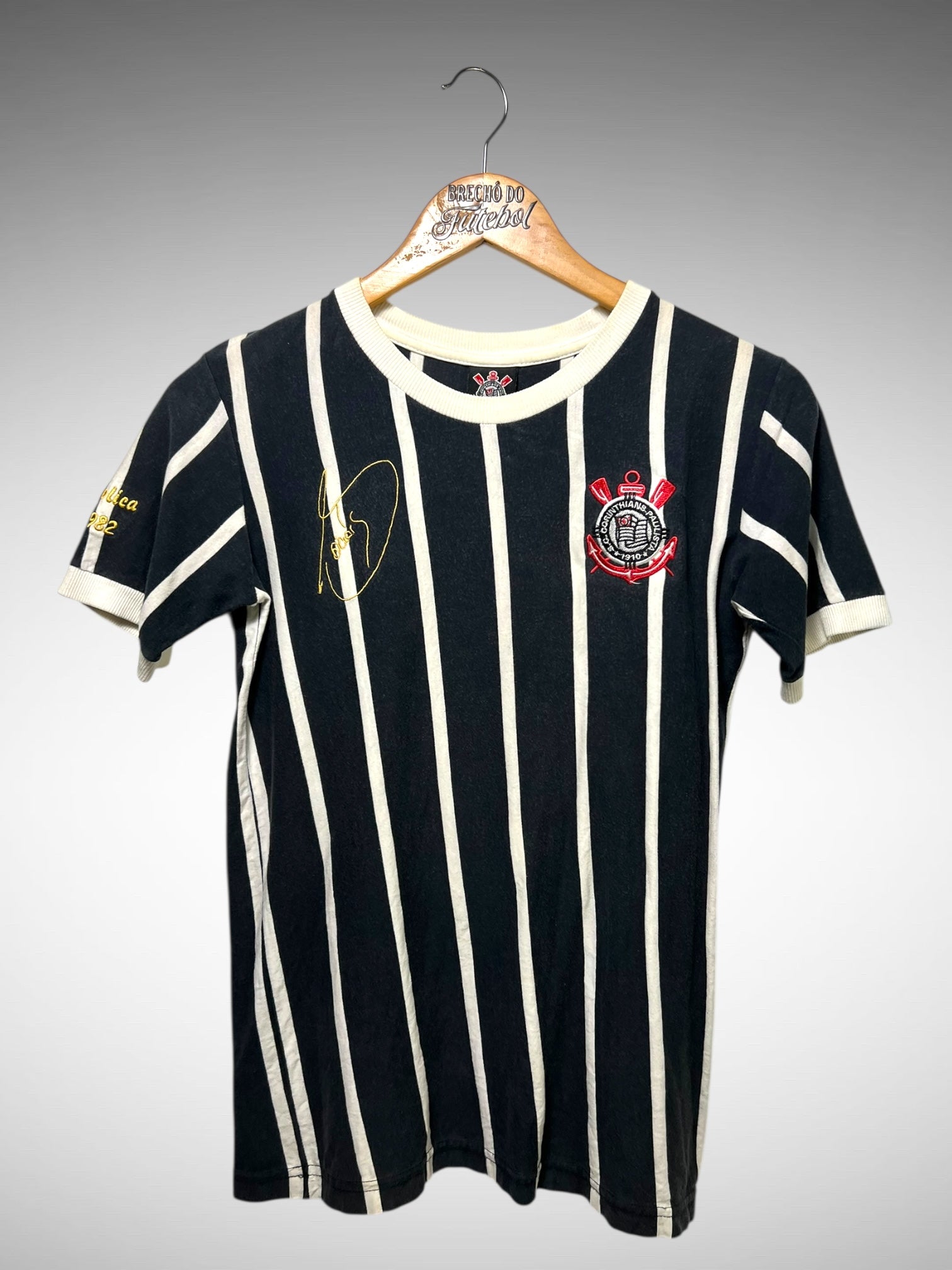 Corinthians 1982 Primeira Camisa Retrô Tam M Feminino.