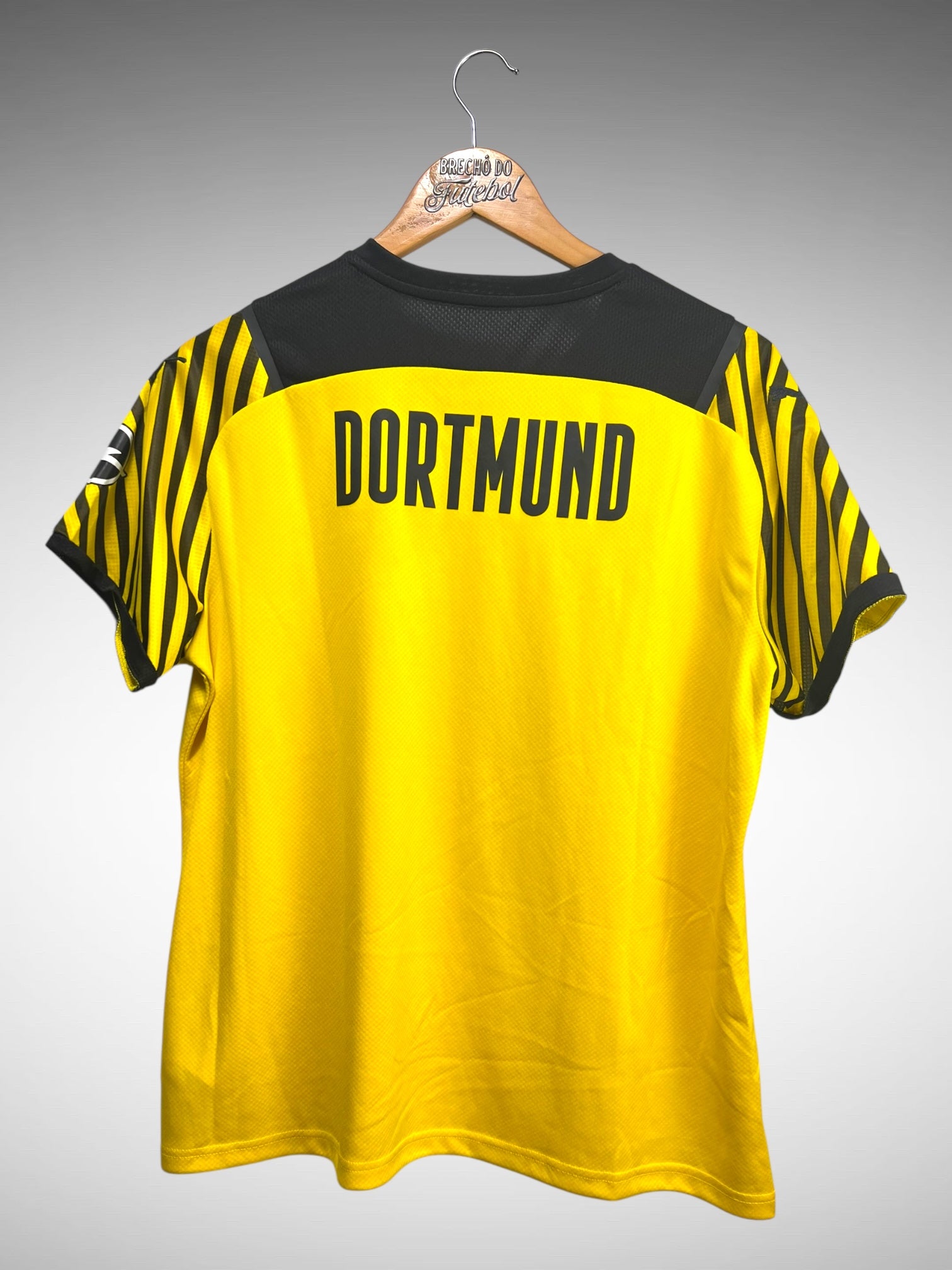 Borussia Dortmund 2021 Primeira Camisa Tam GG Feminino.