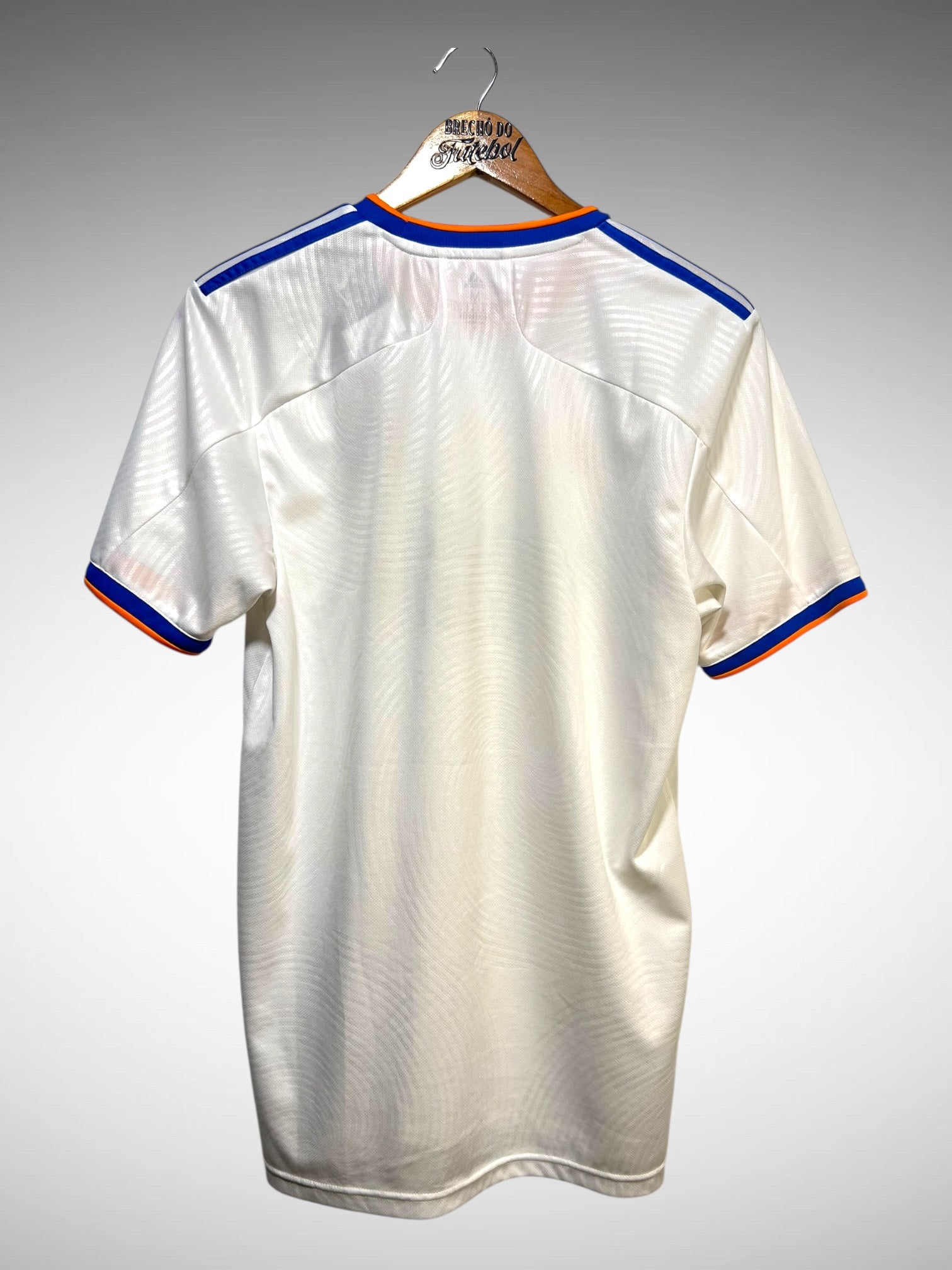 Real Madrid 2021 Primeira Camisa Tam M.