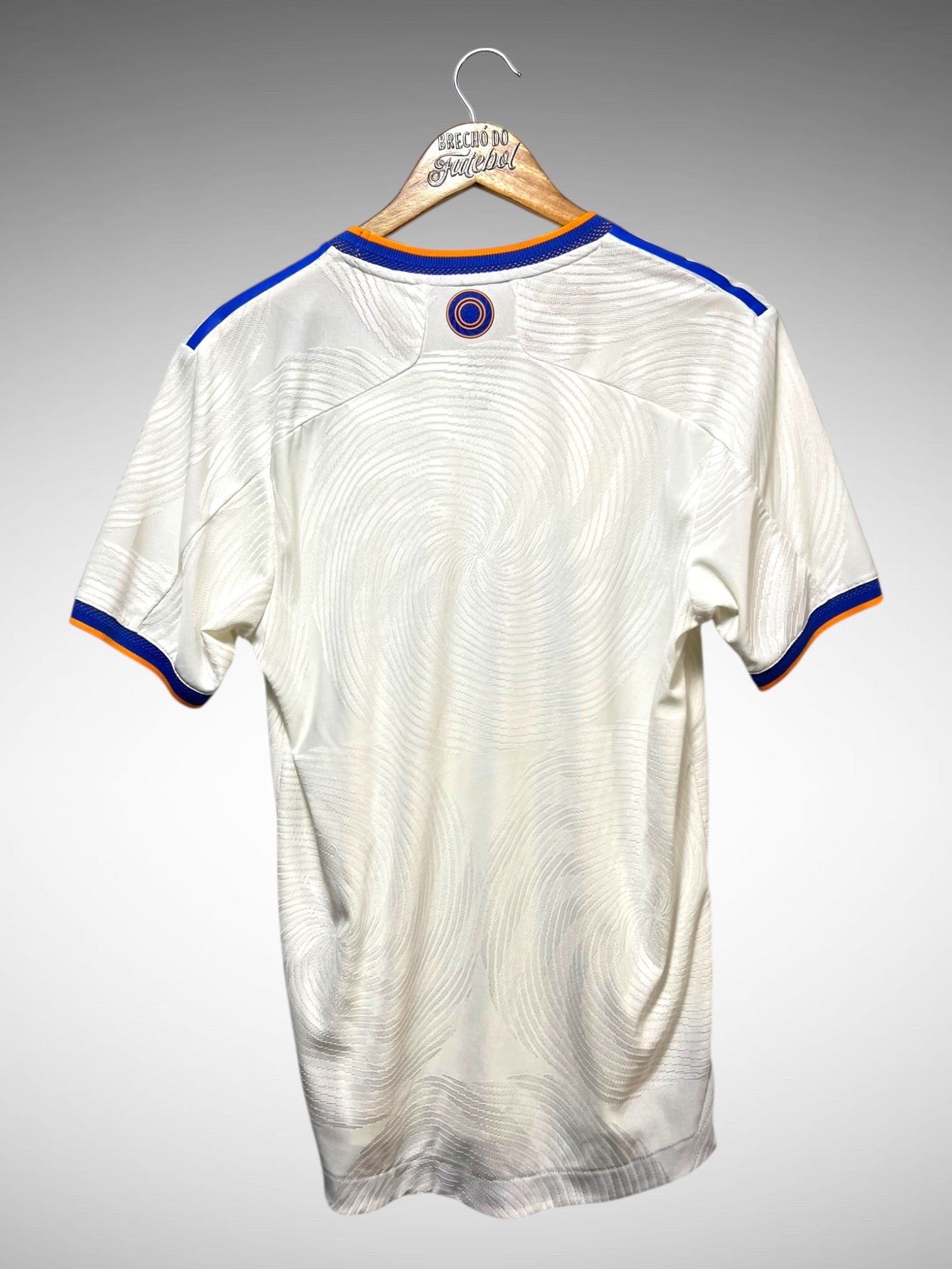 Real Madrid 2021 Primeira Camisa Tam P.