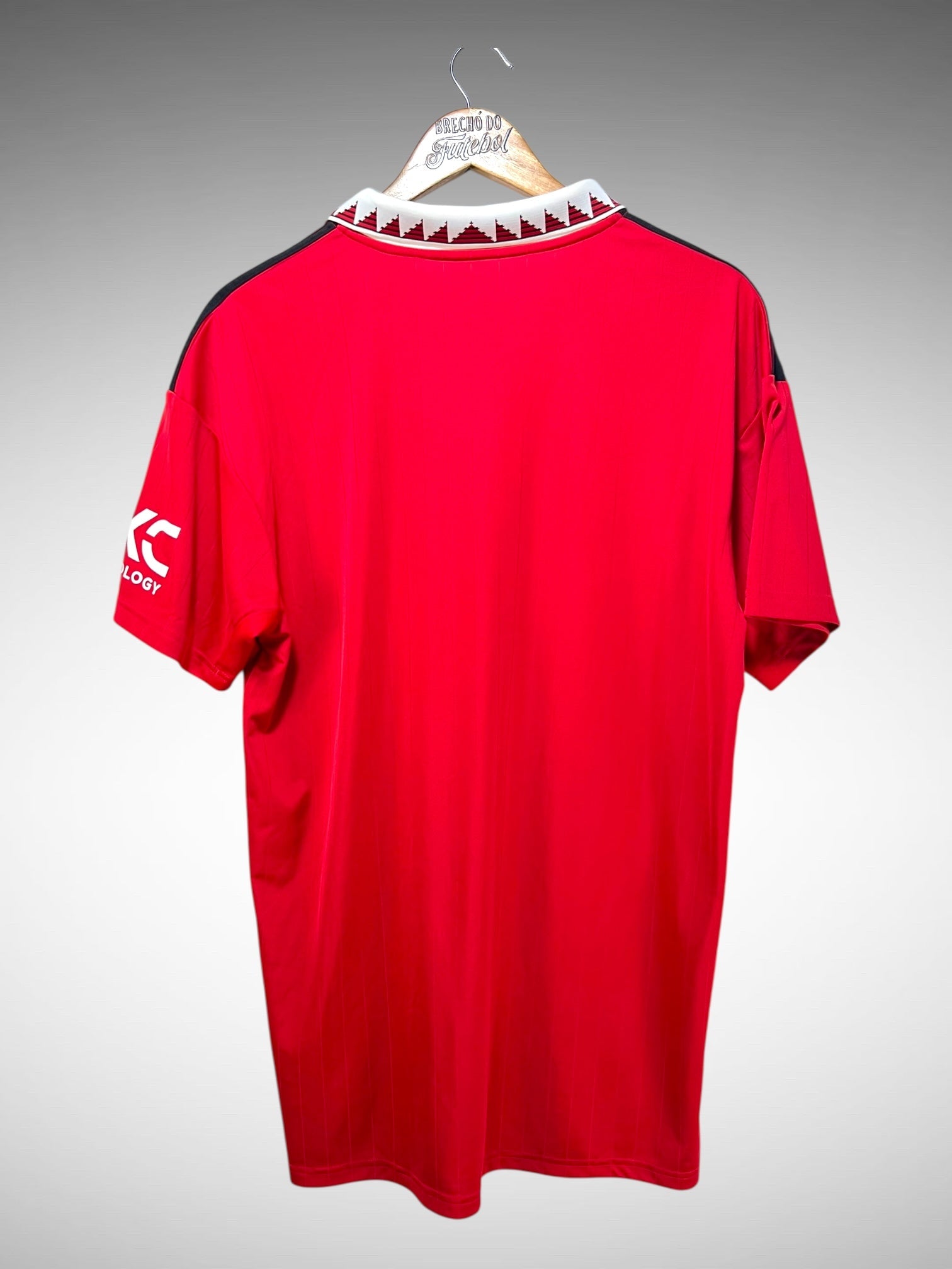 Manchester United 2022 Primeira Camisa Tam G.