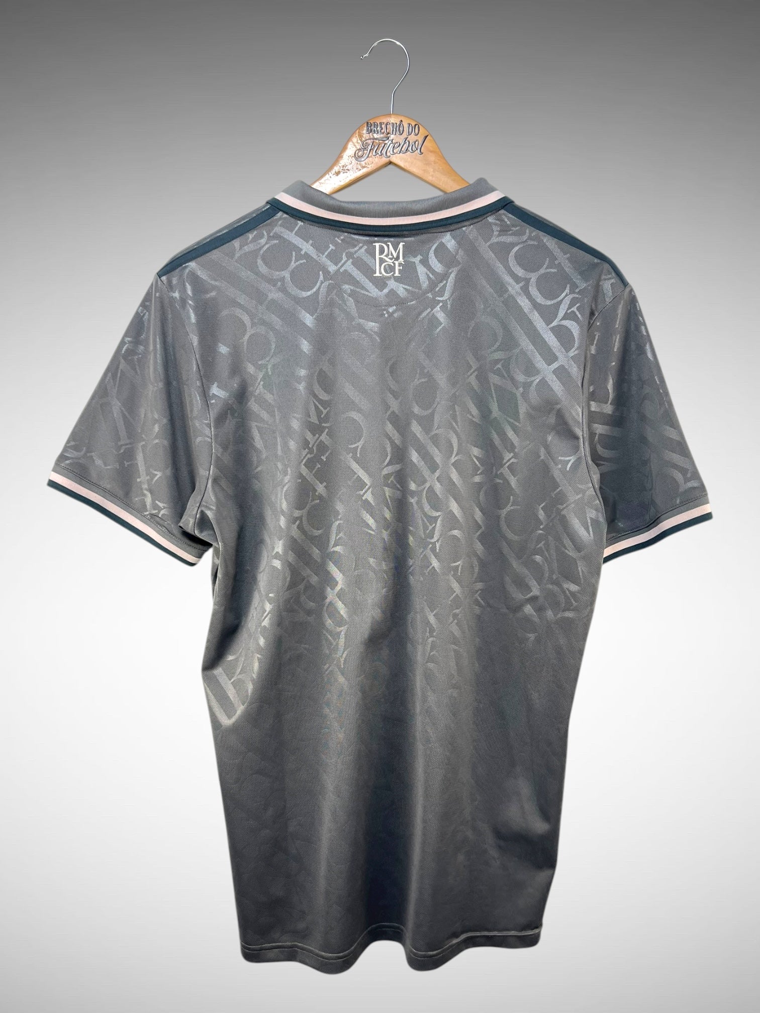 Real Madrid 2024 Terceira Camisa Tam G.