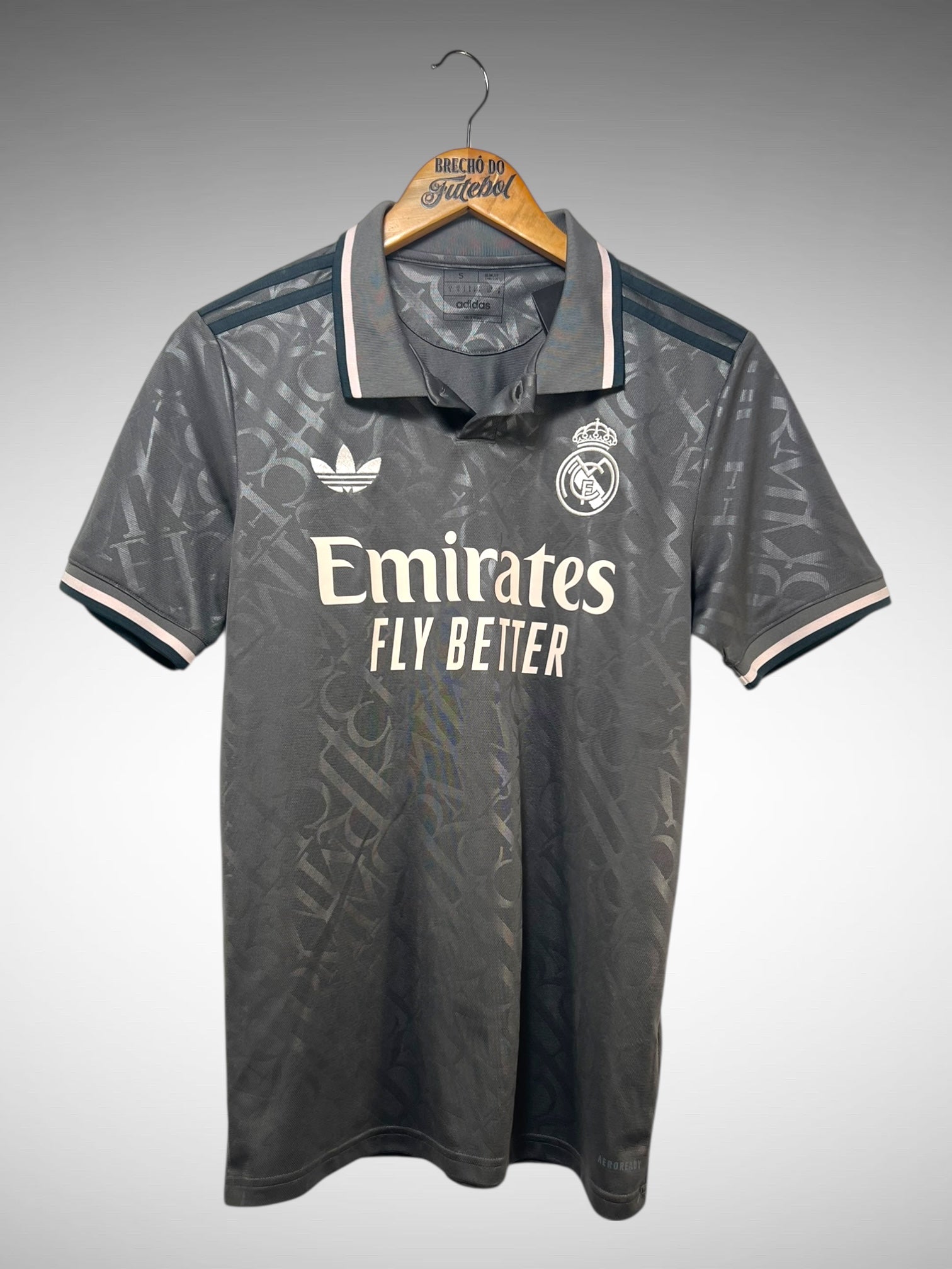 Real Madrid 2024 Terceira Camisa Tam P.