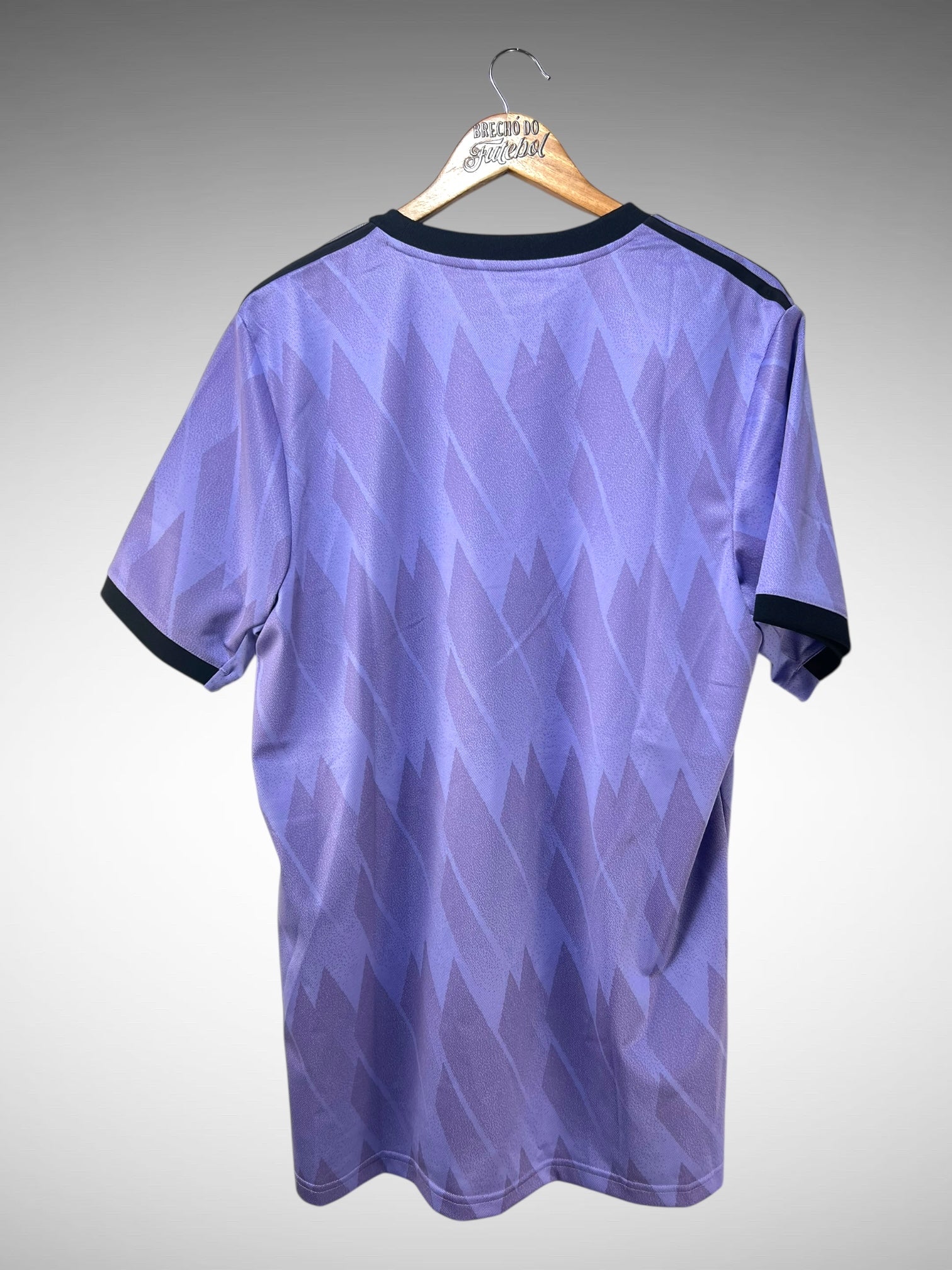 Real Madrid 2022 Segunda Camisa Tam G.