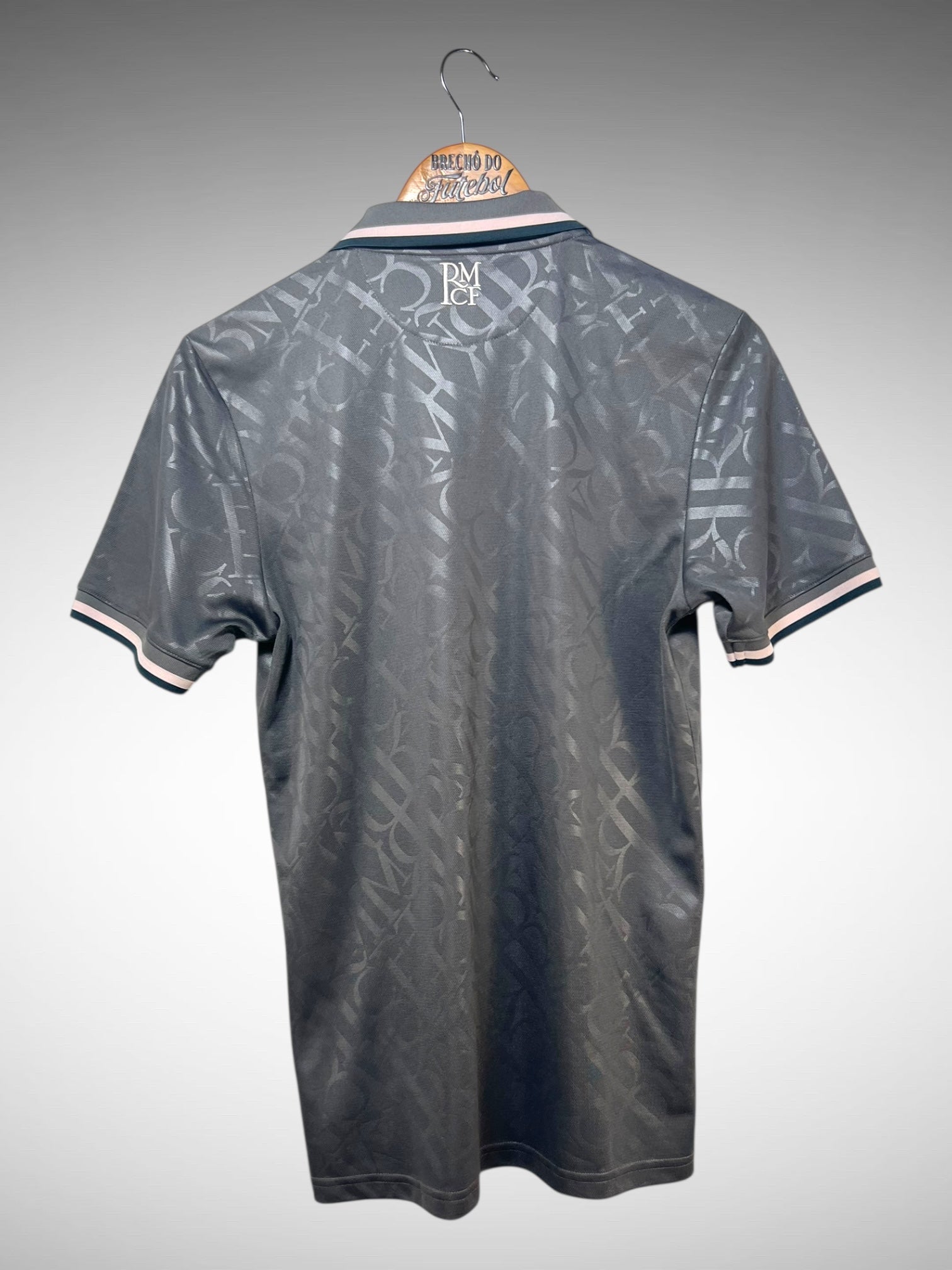 Real Madrid 2024 Terceira Camisa Tam P.