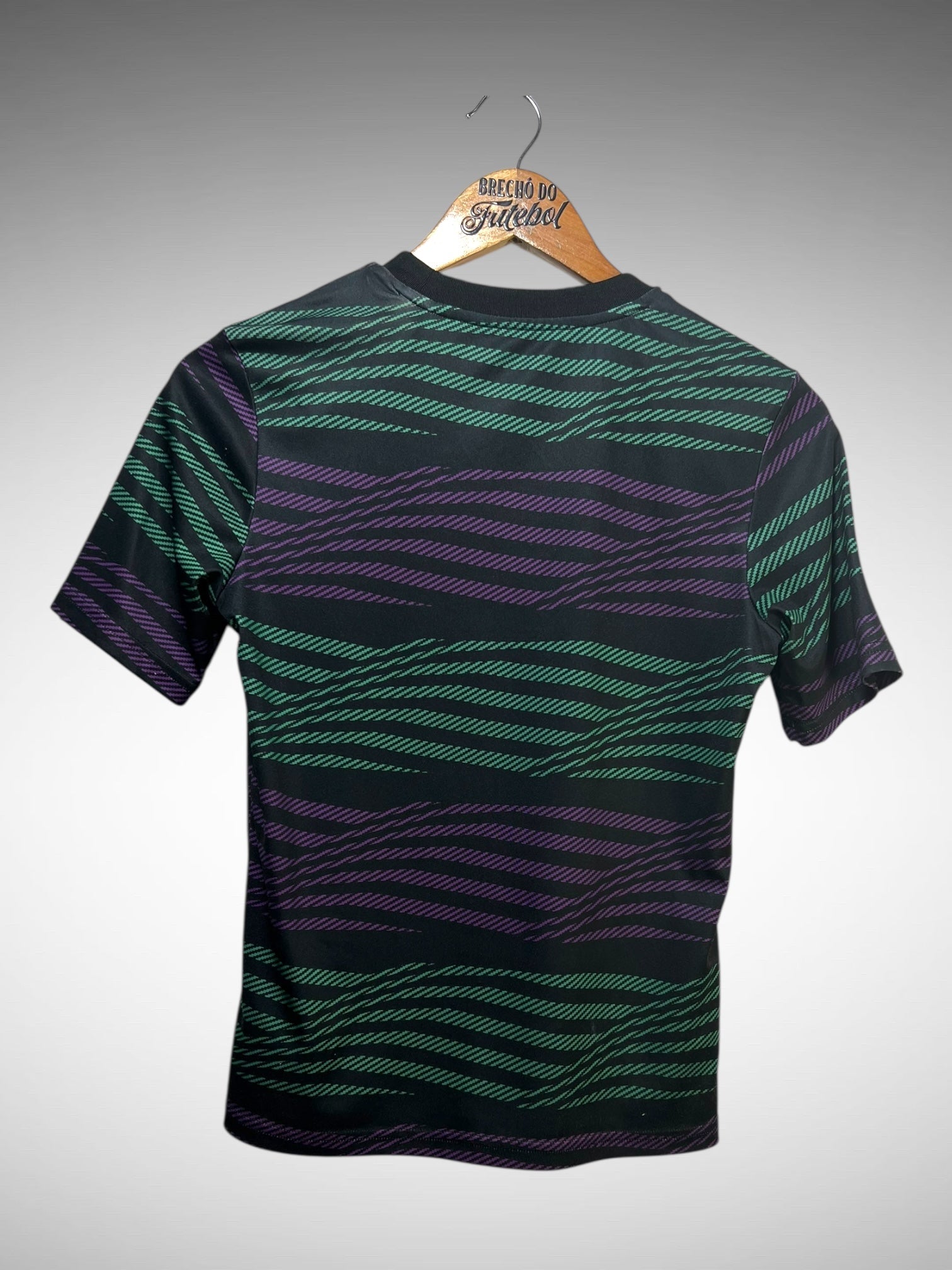 Real Madrid 2022 Camisa Pré-Jogo Tam 12 Anos Infantil.