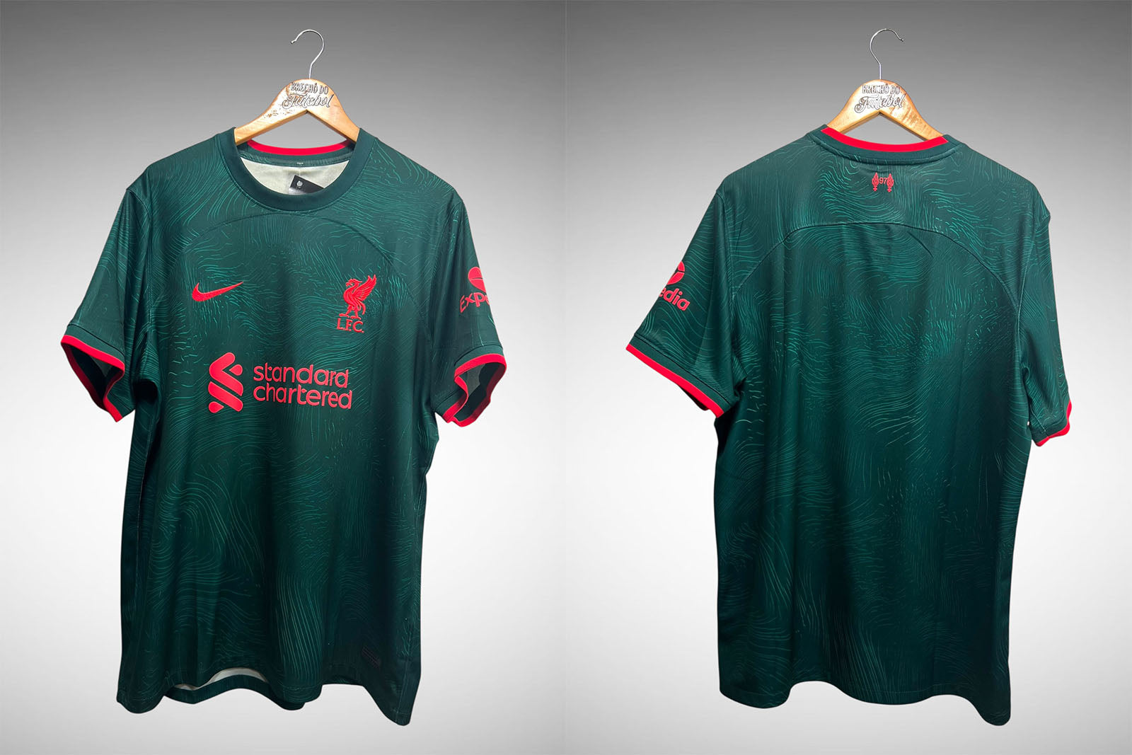Liverpool 2022 Terceira Camisa Tam GG.