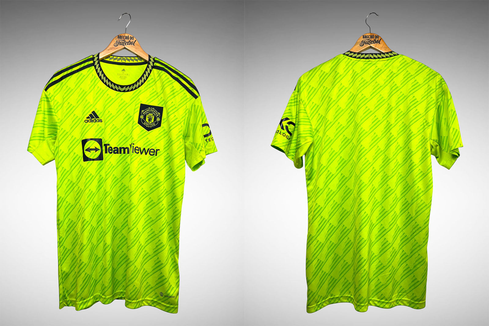 Manchester United 2022 Terceira Camisa Tam M.