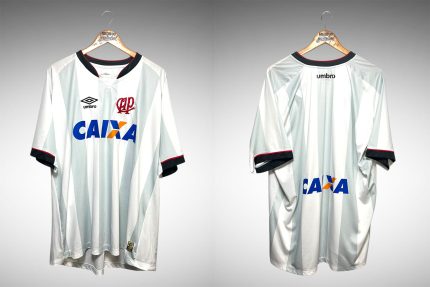 Athlético Paranaense 2015 Segunda Camisa Tam 4G.