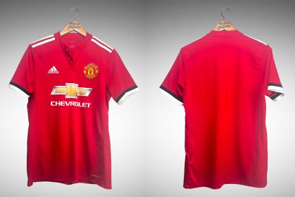 Manchester United 2017 Primeira Camisa Tam P.