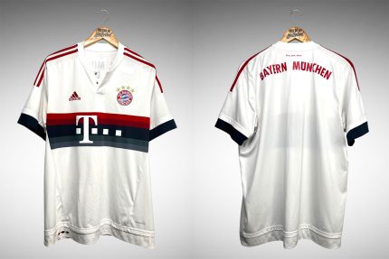Bayern de Munique 2015 Segunda Camisa Tam GG.